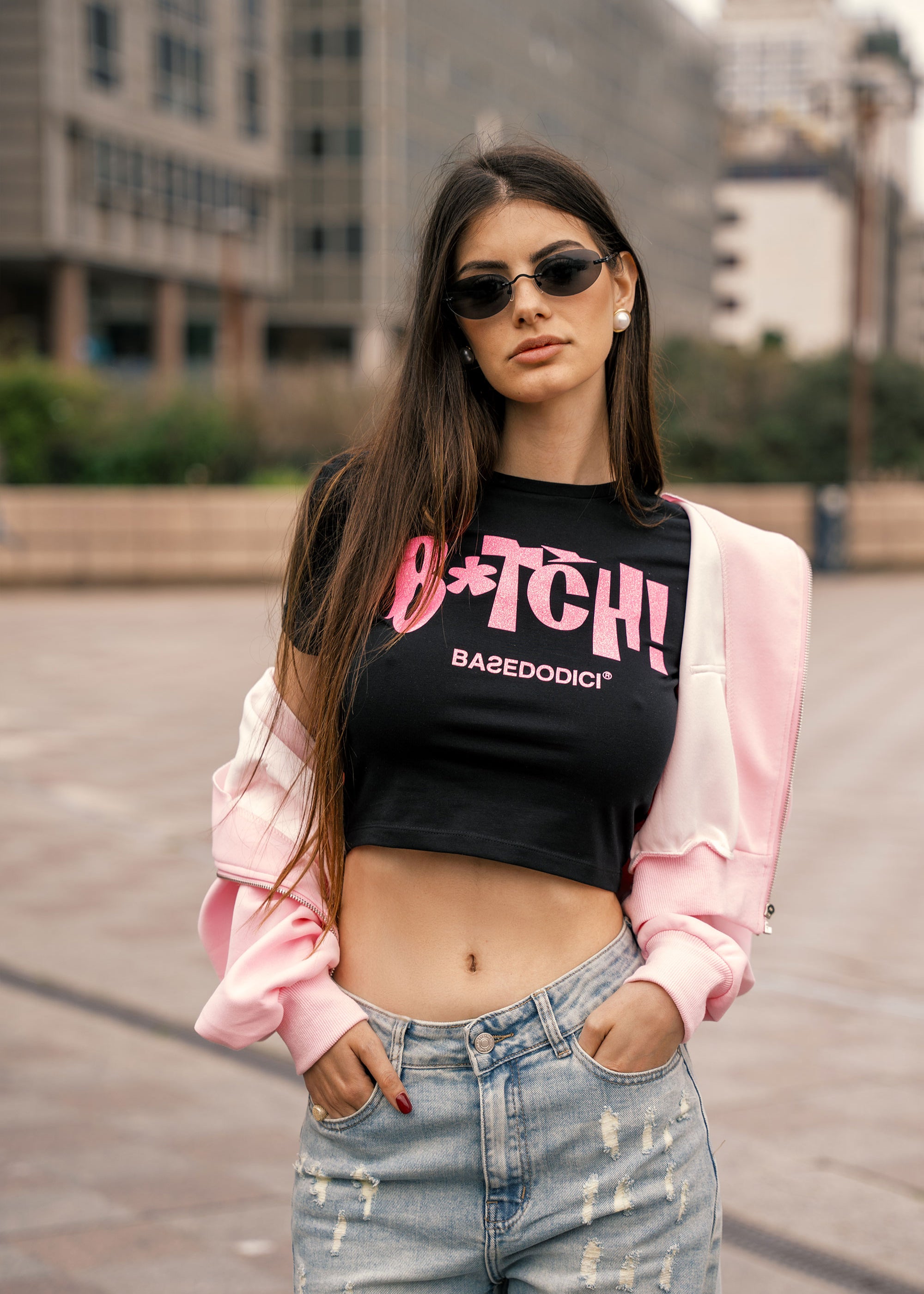 00_CropTop_Bitch_GlitterBlackPink_04.jpg