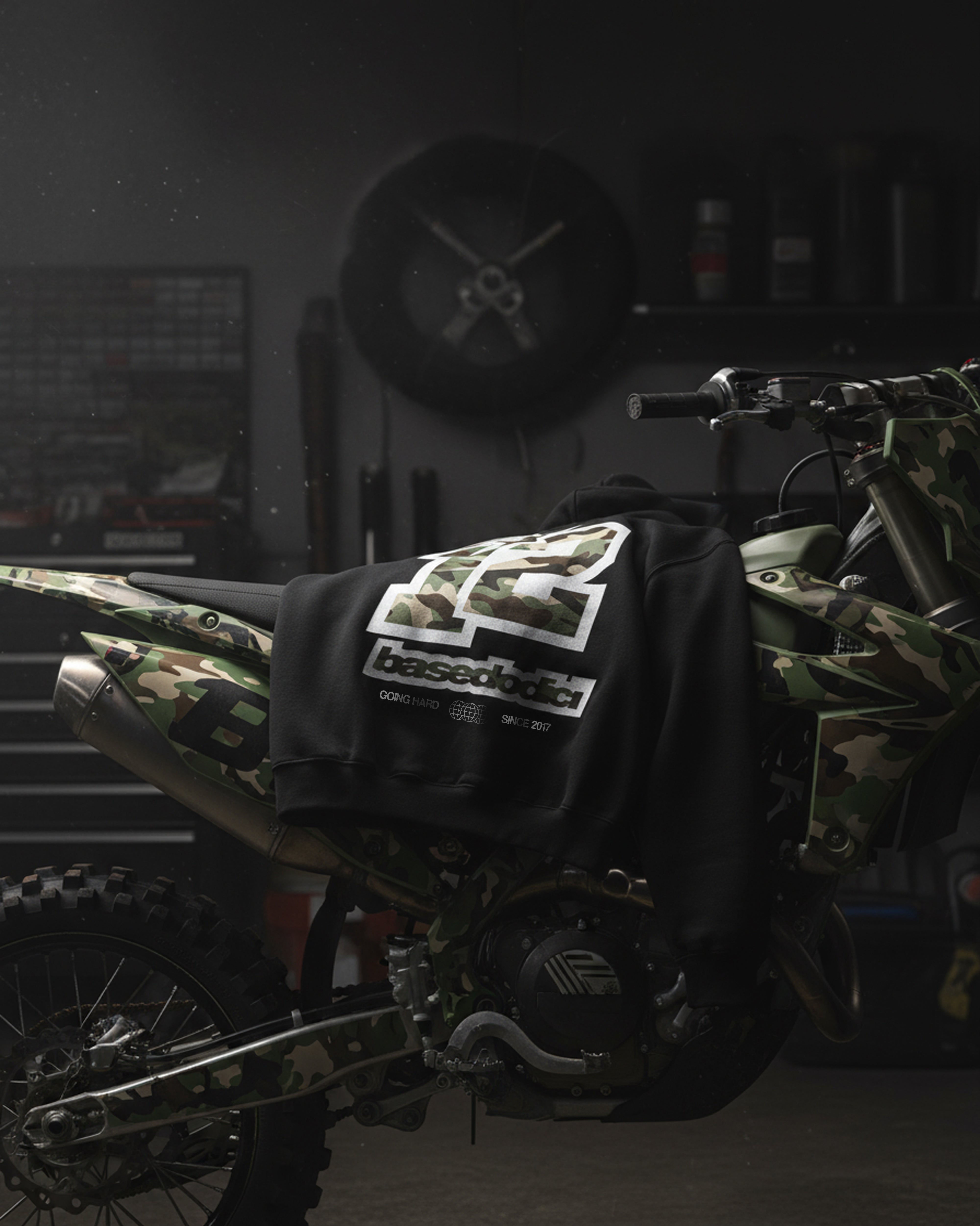 Hoodie "CAMO4PLAYER" Back 12 Black/CamoGreen