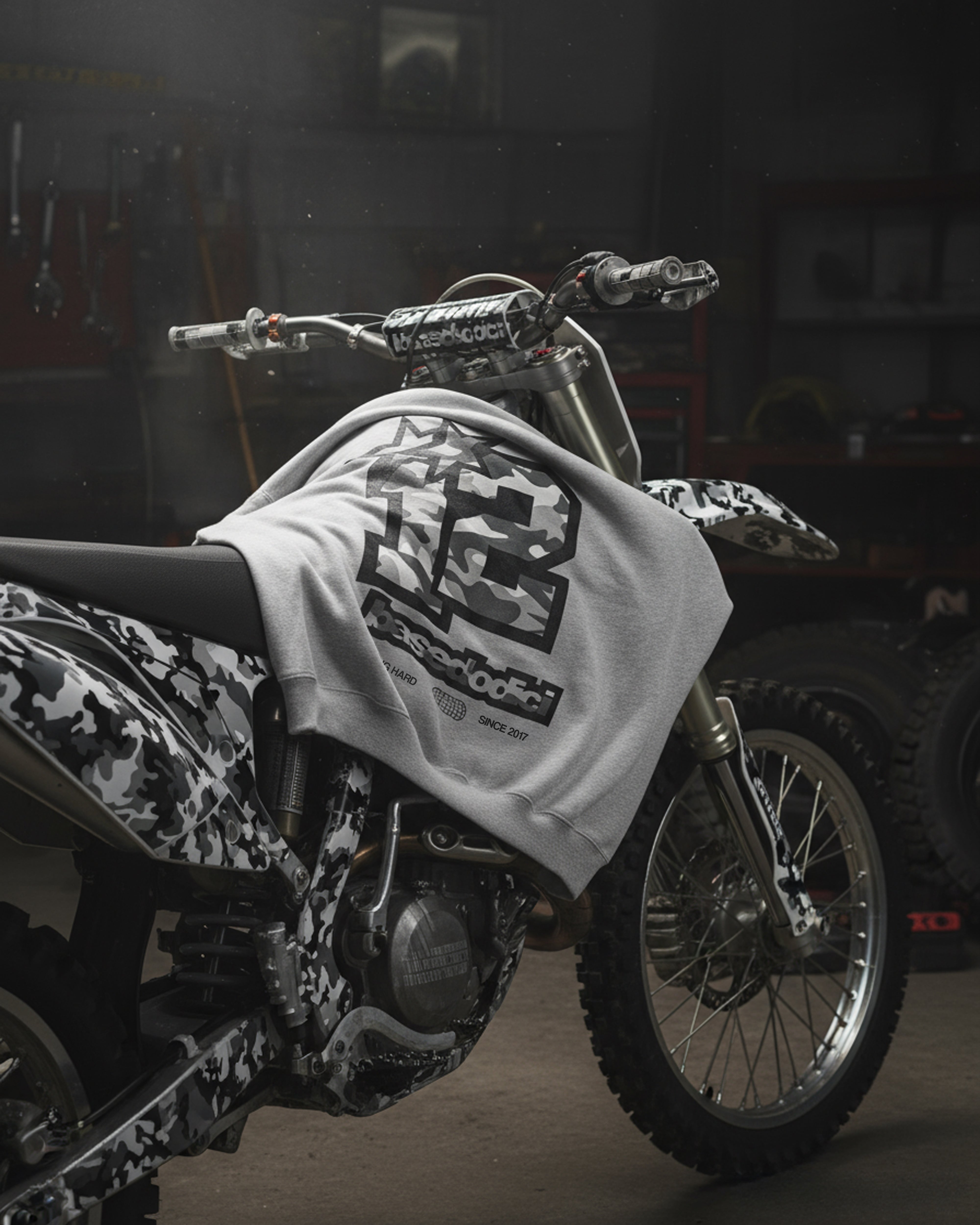 Hoodie "CAMO4PLAYER" Back 12 AshGrey/CamoGrey