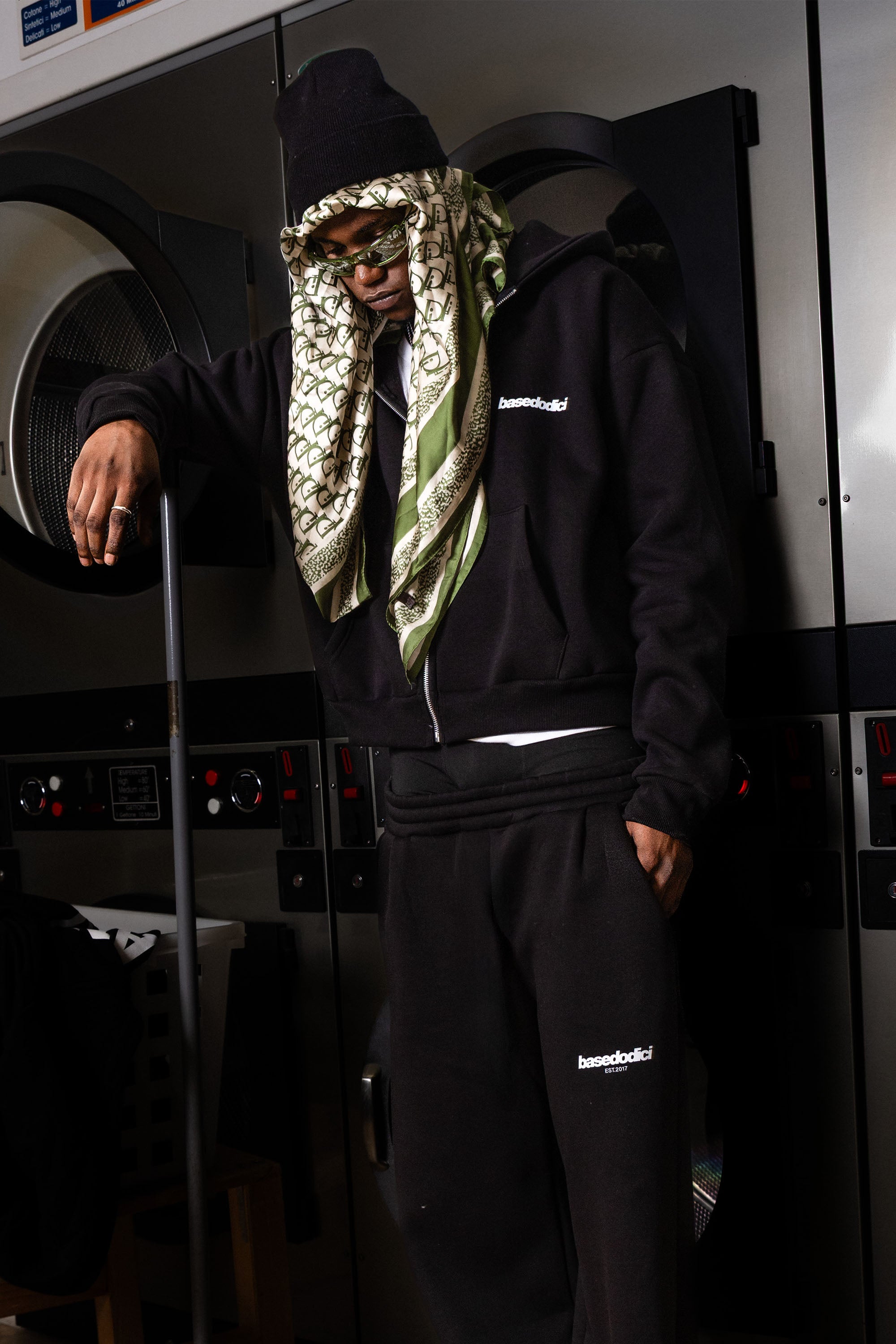 Full Zip "COMFY" Back Logo Black/White