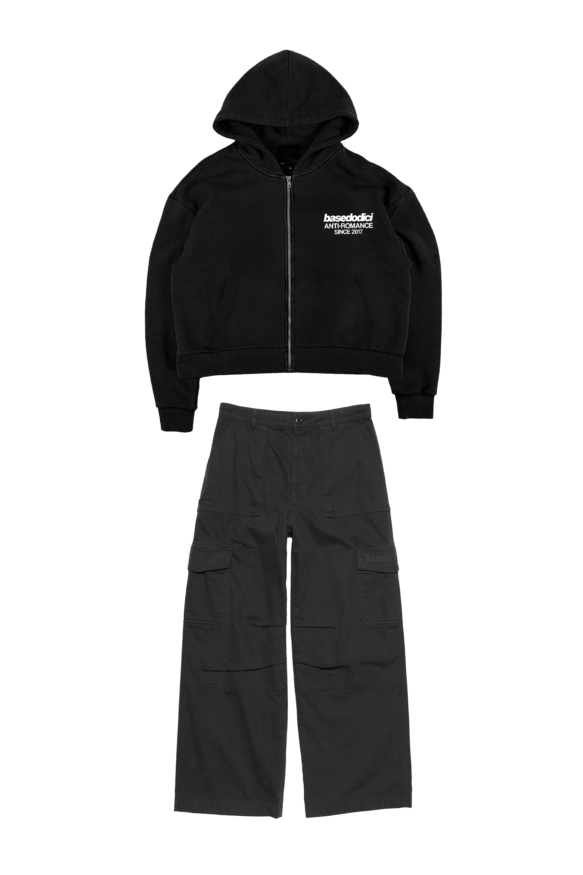 “KILLED ROMANCE” Zip Hoodie & Cargo look