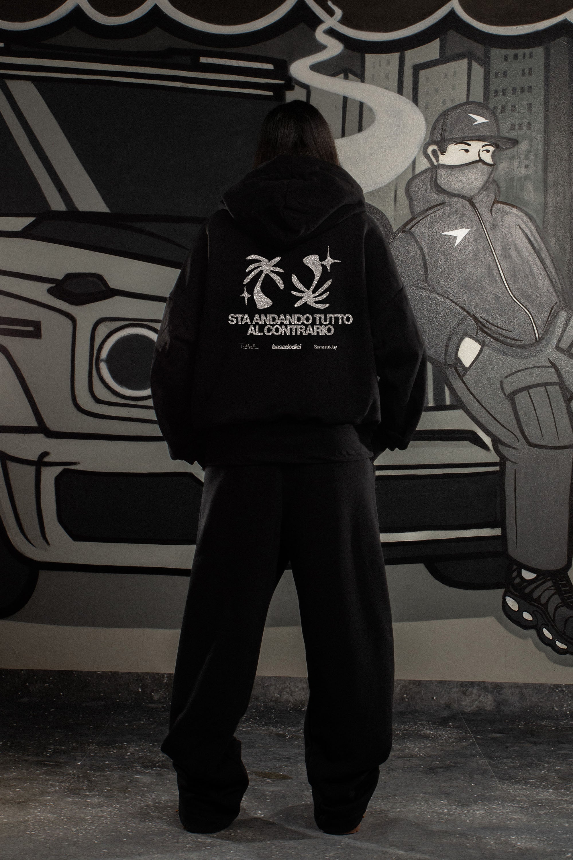 Hoodie "SAMURAIJAYxBASEDODICI" TuttoSbagliato Black/Glitter
