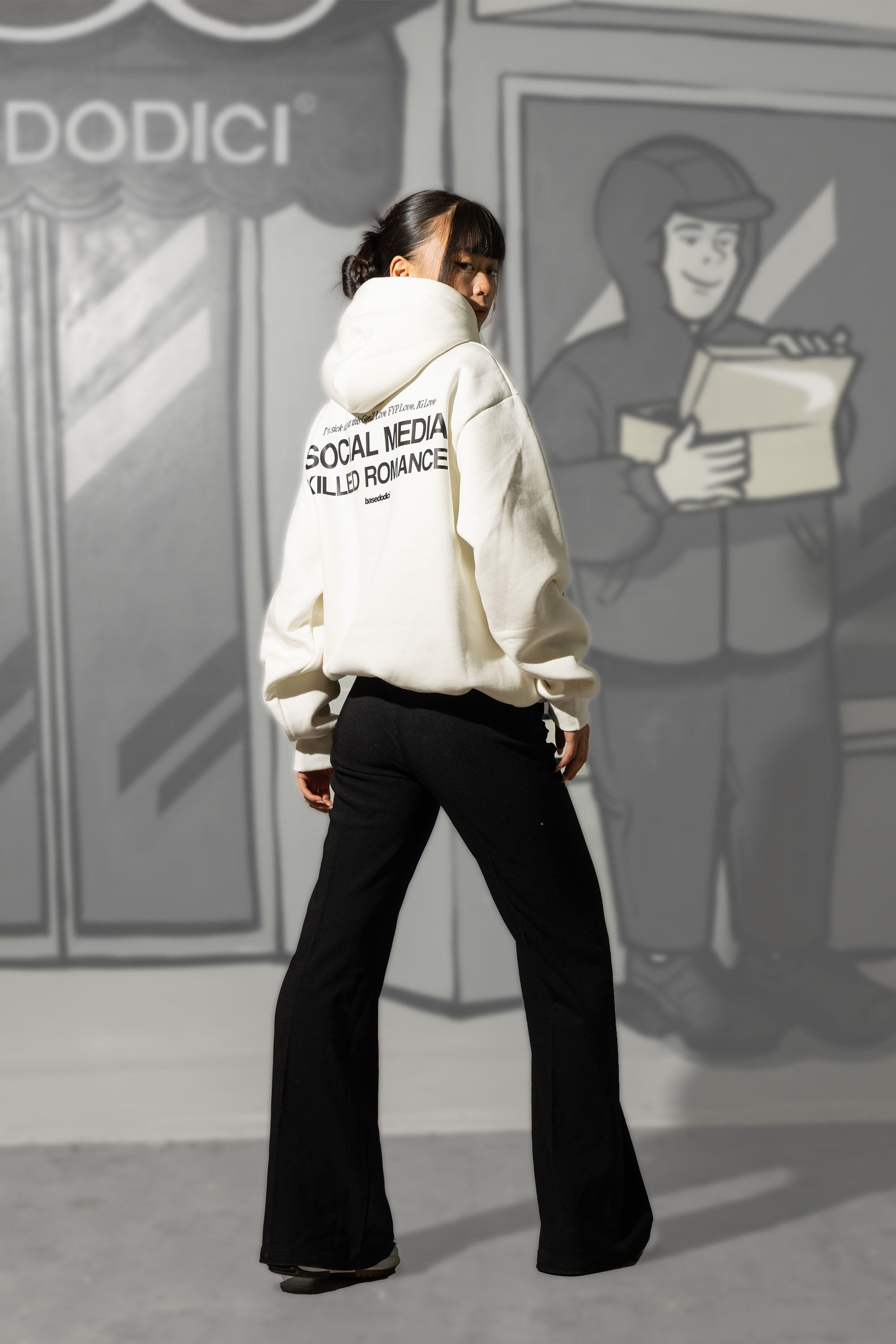 Hoodie "KILLED ROMANCE" White/Black