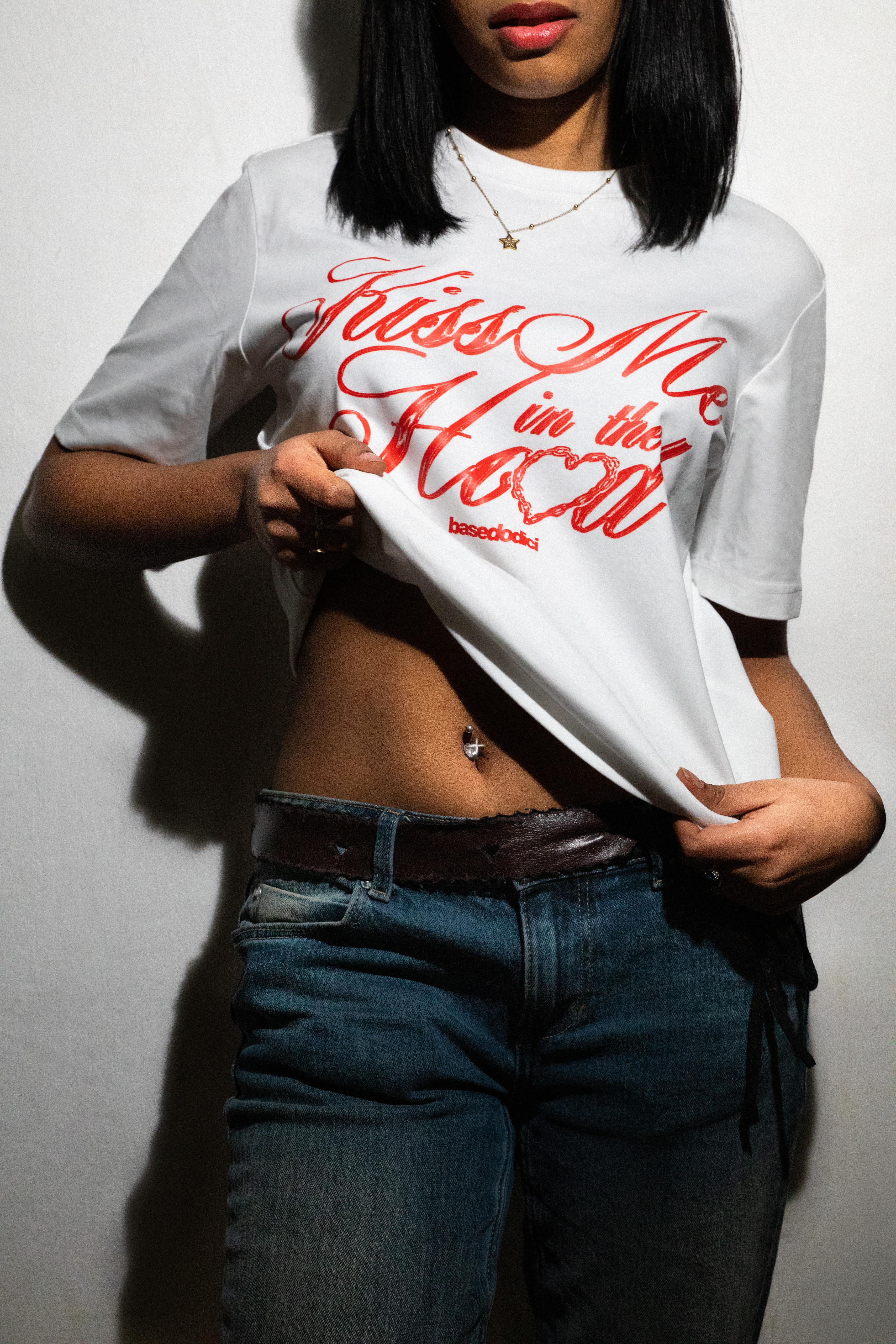 T-Shirt “FLASHCAPSULE” KISSME White