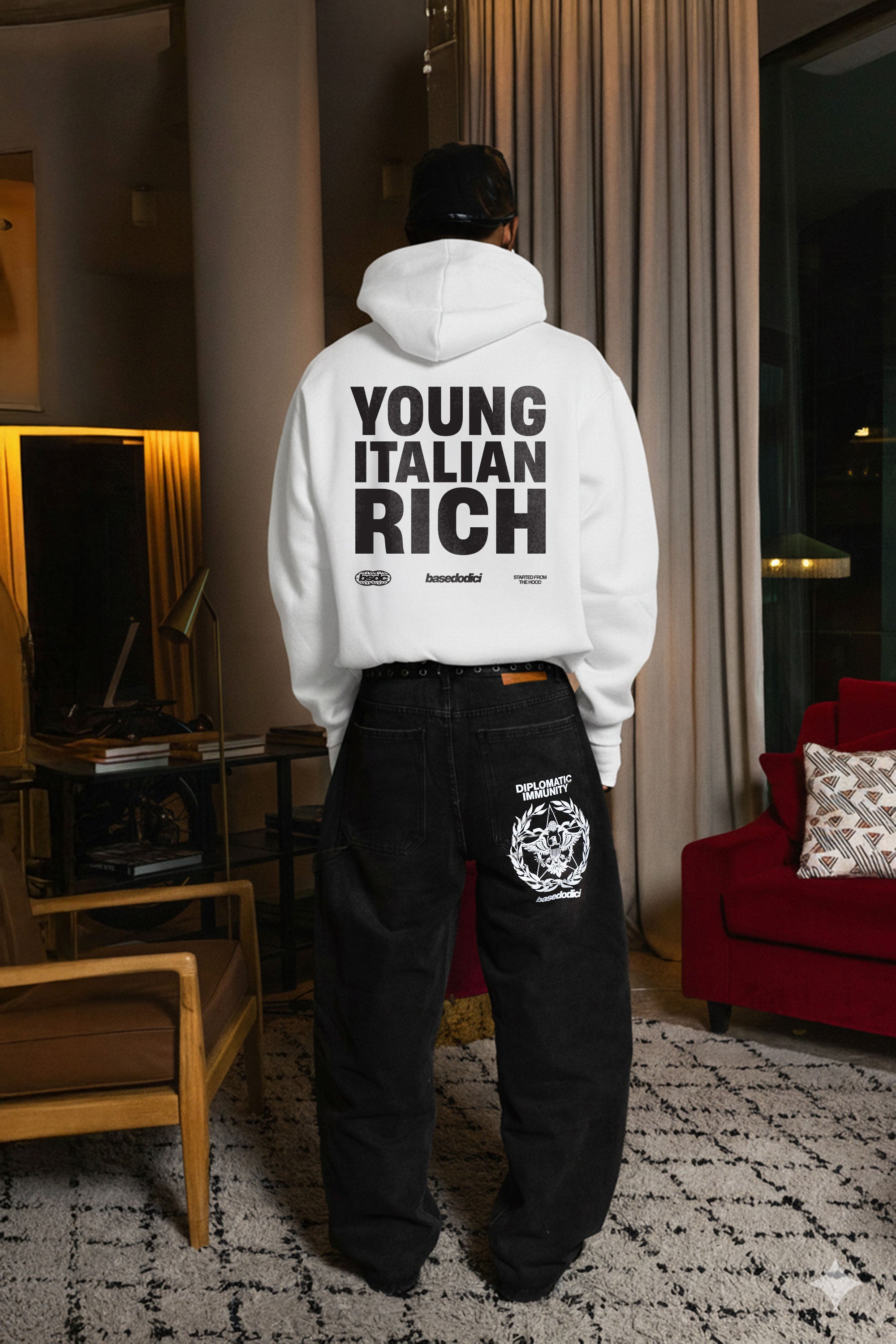 Hoodie "WORLD TOUR" Italian Rich White