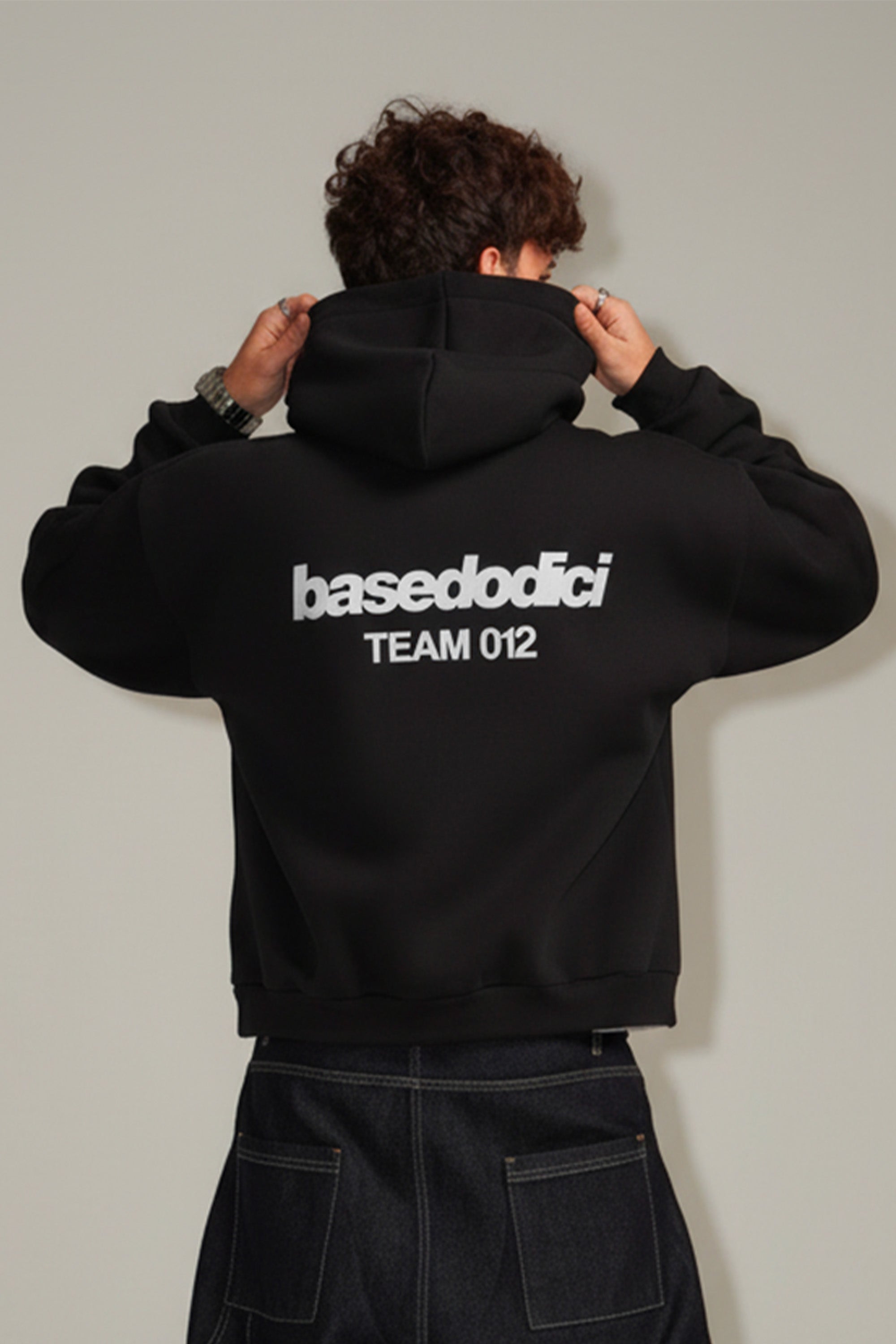 Hoodie "TEAM012" Back Logo Black/White