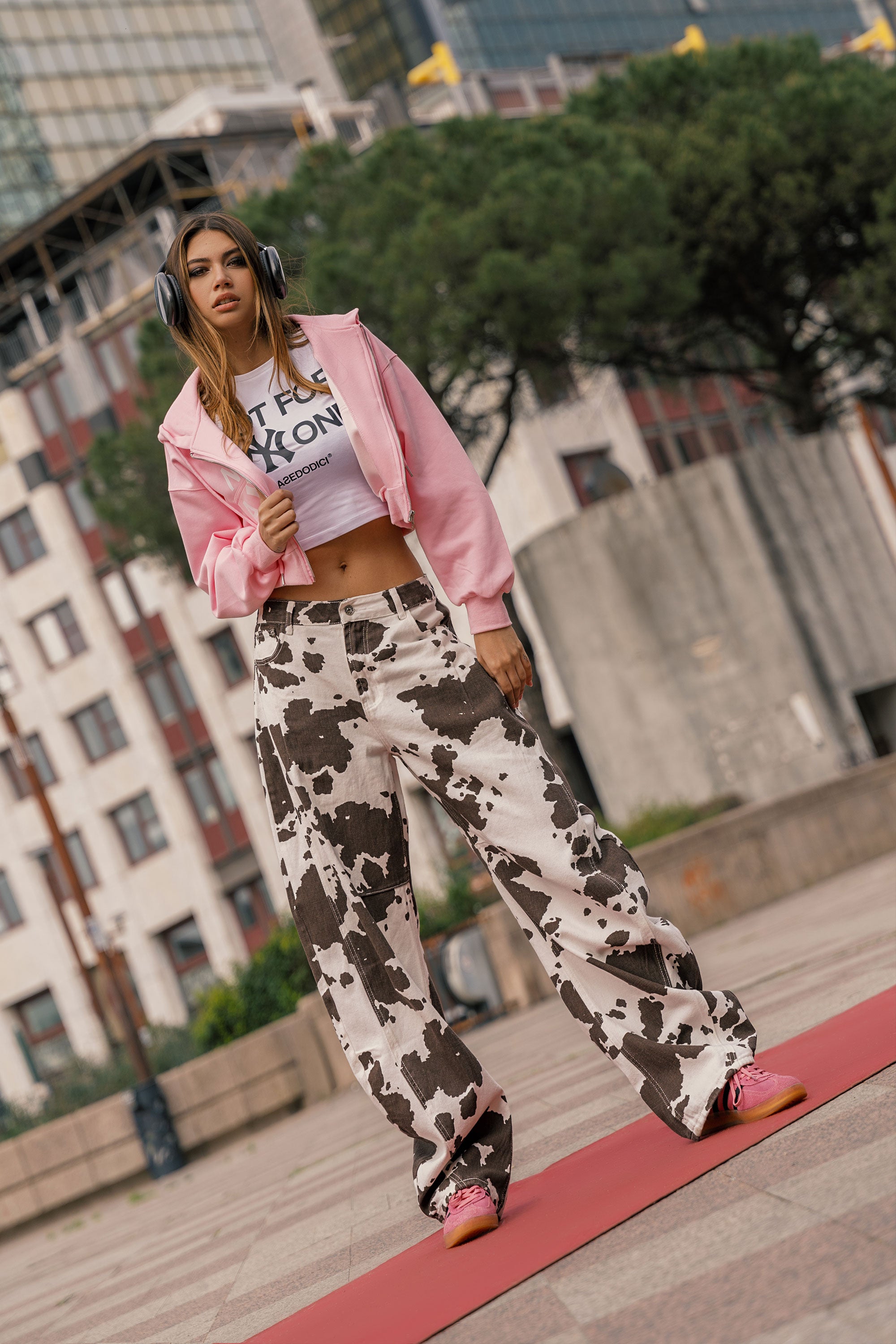 Crop Zip Hoodie “DIVA” Not For Anyone Pink