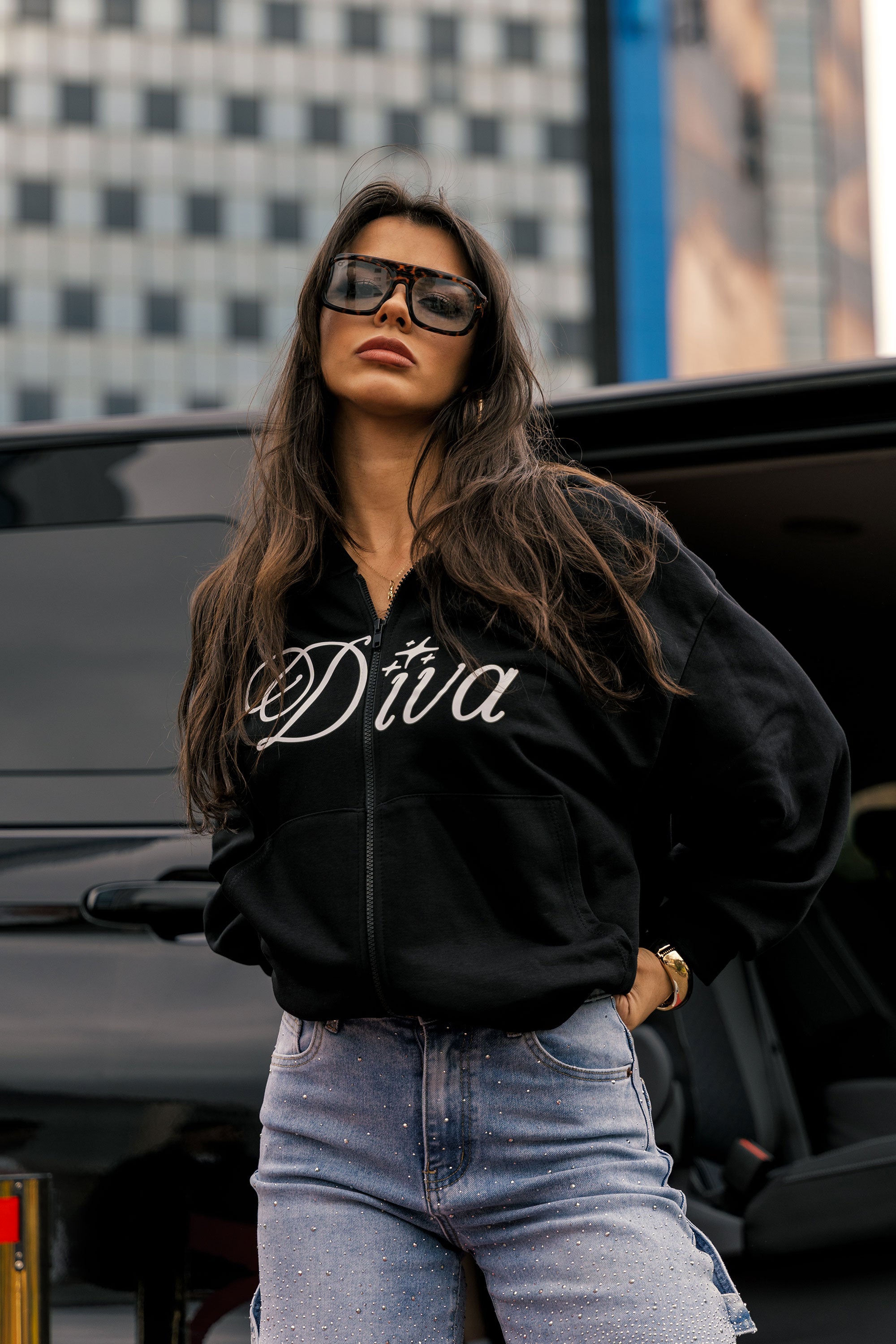 Crop Zip Hoodie “DIVA” Italic Black