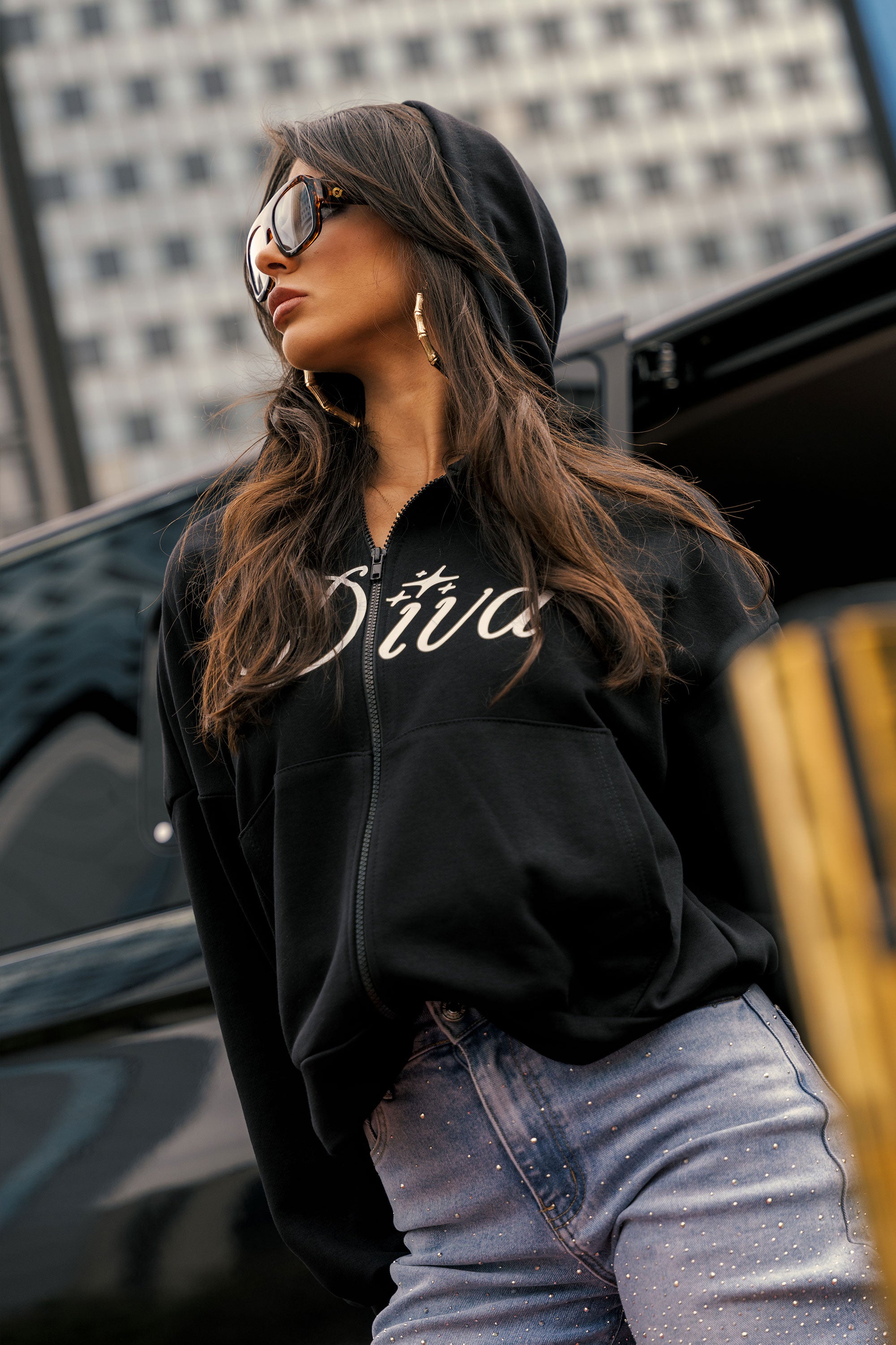 Crop Zip Hoodie “DIVA” Italic Black