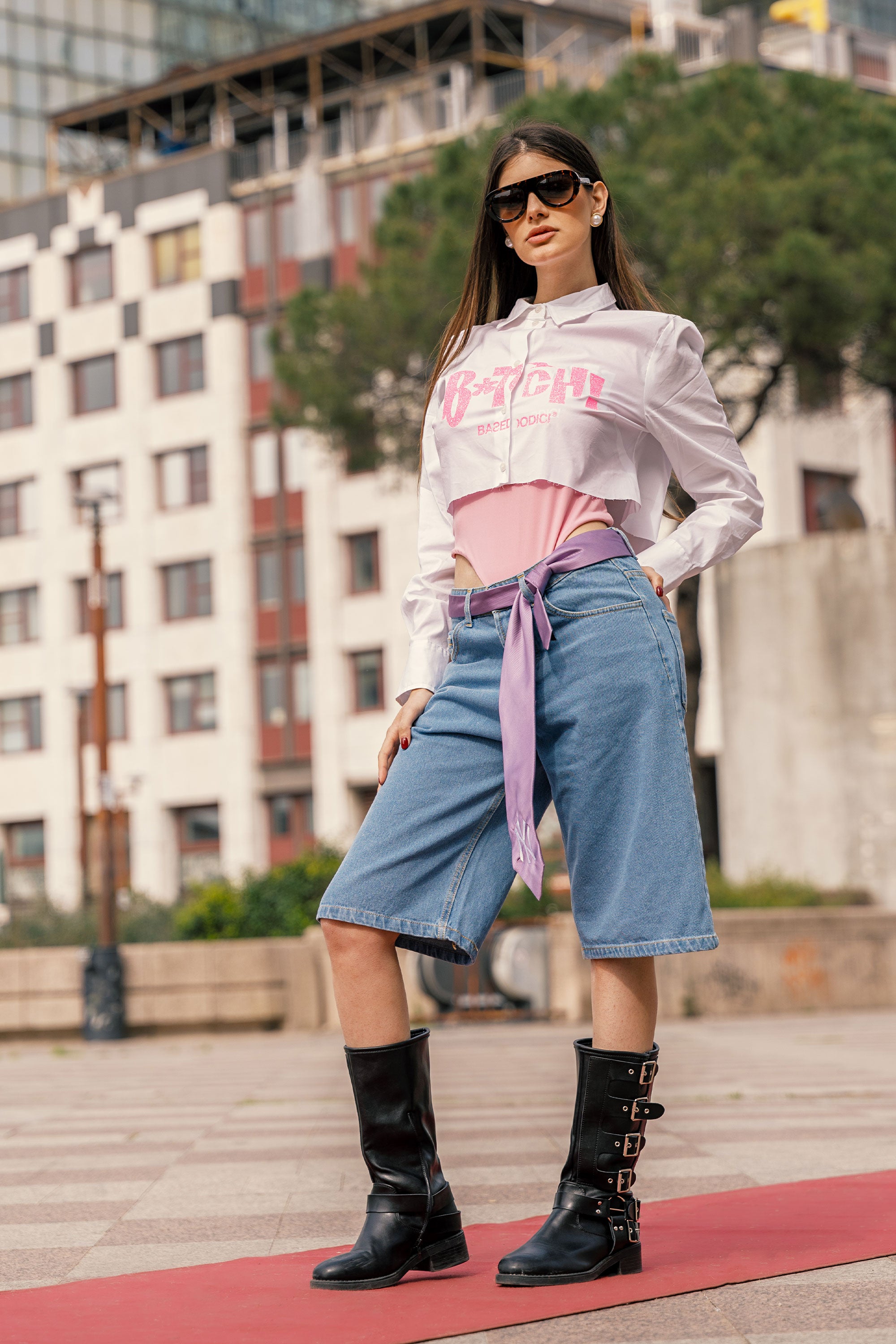 “DIVA” B*tch Glitter White/Pink Crop Shirt