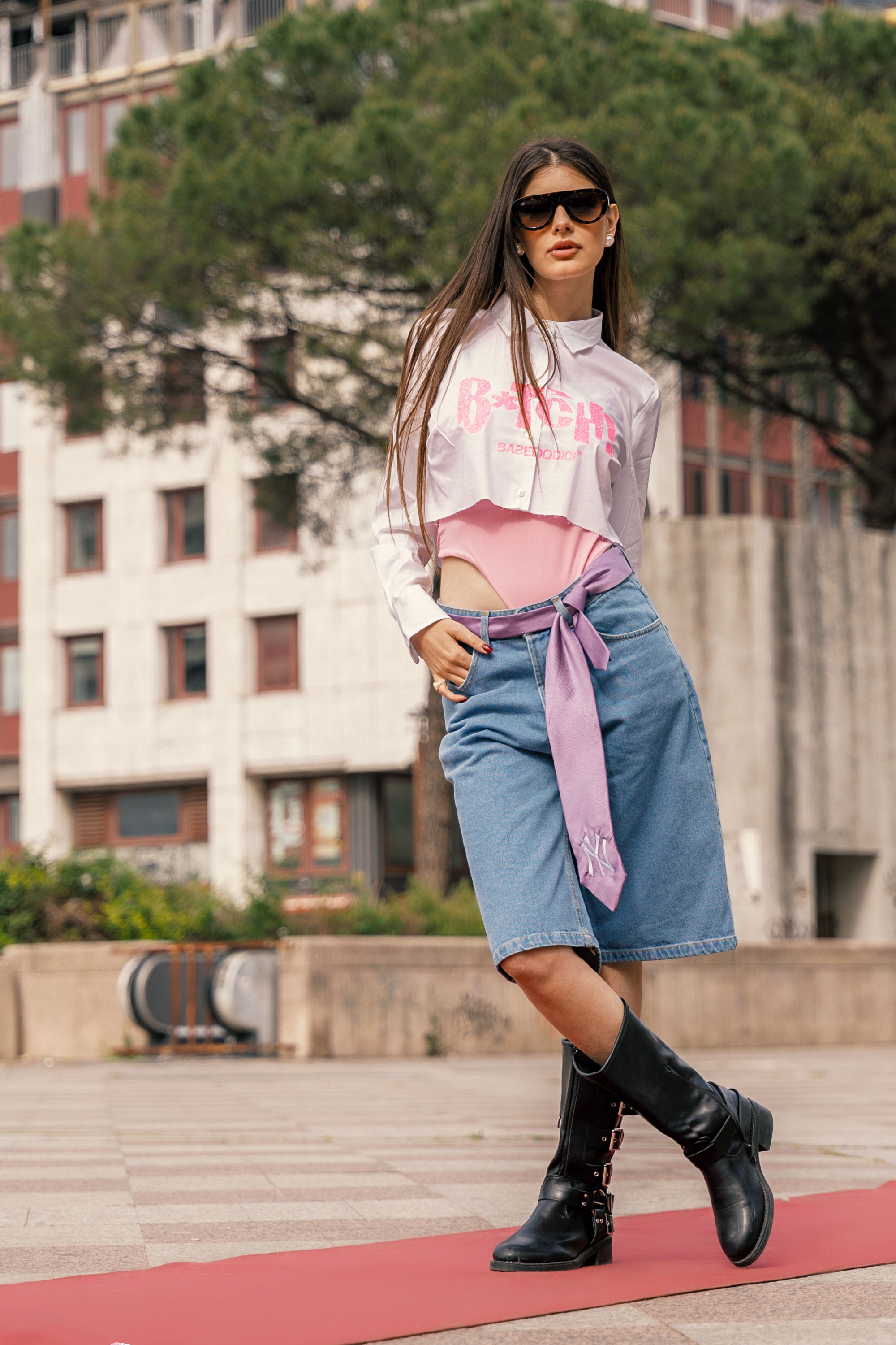 “DIVA” B*tch Glitter White/Pink Crop Shirt
