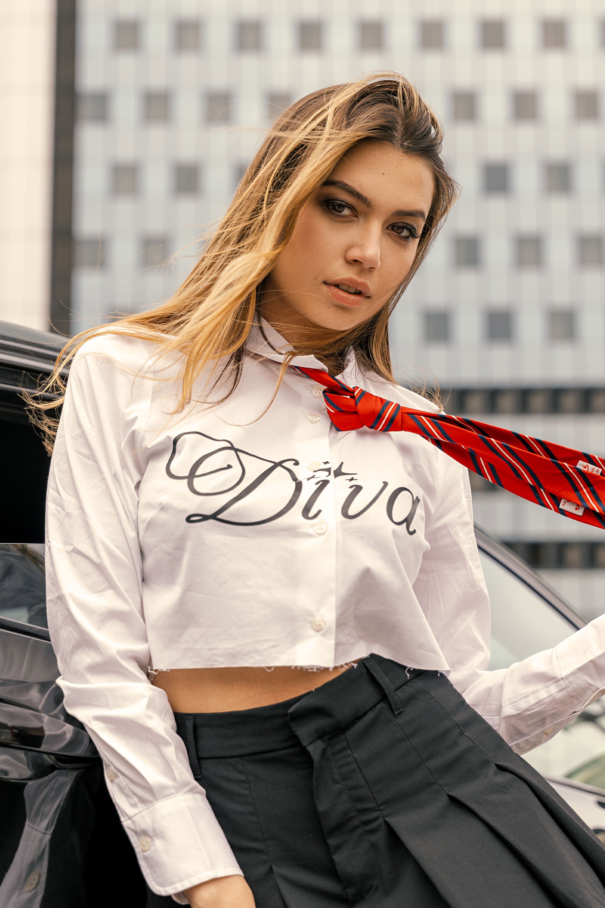 Crop Shirt “DIVA” Italic White