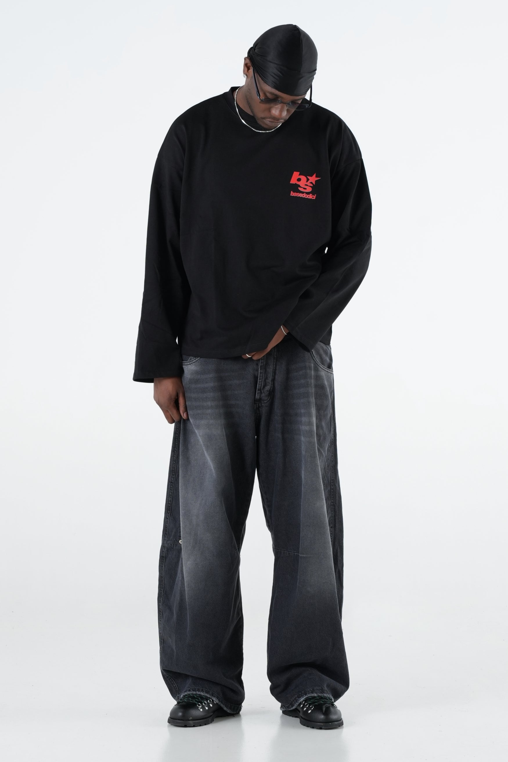 Longsleeve "THE NOISE" BackLogoStars Black/Red