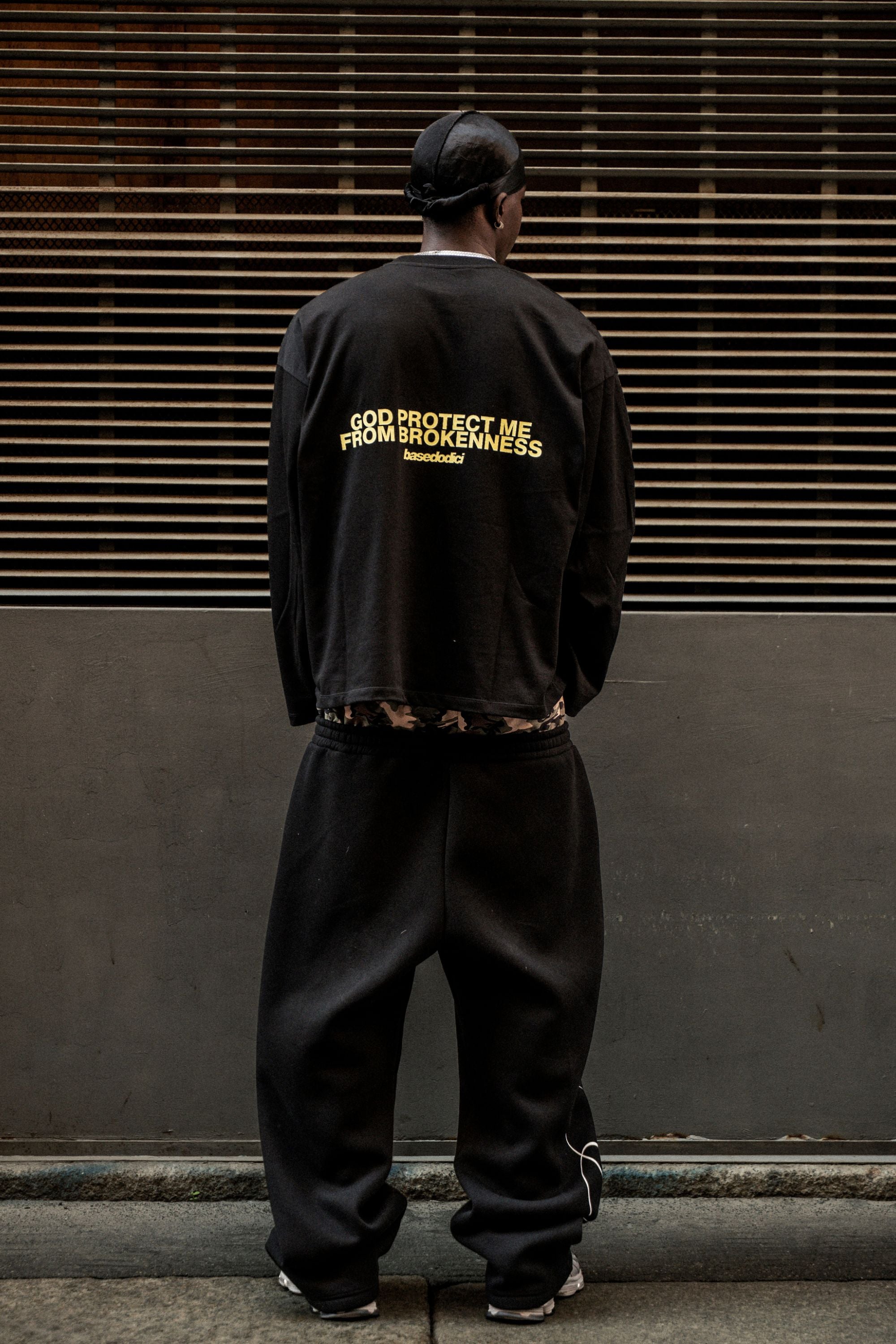Longsleeve "BROKENNESS" BAD Black