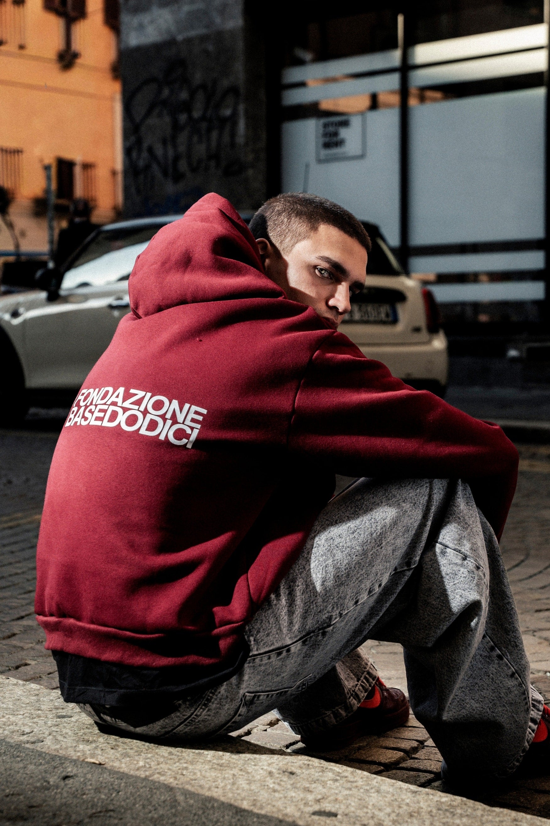 Hoodie "BROKENNESS" Fondazione Bordeaux