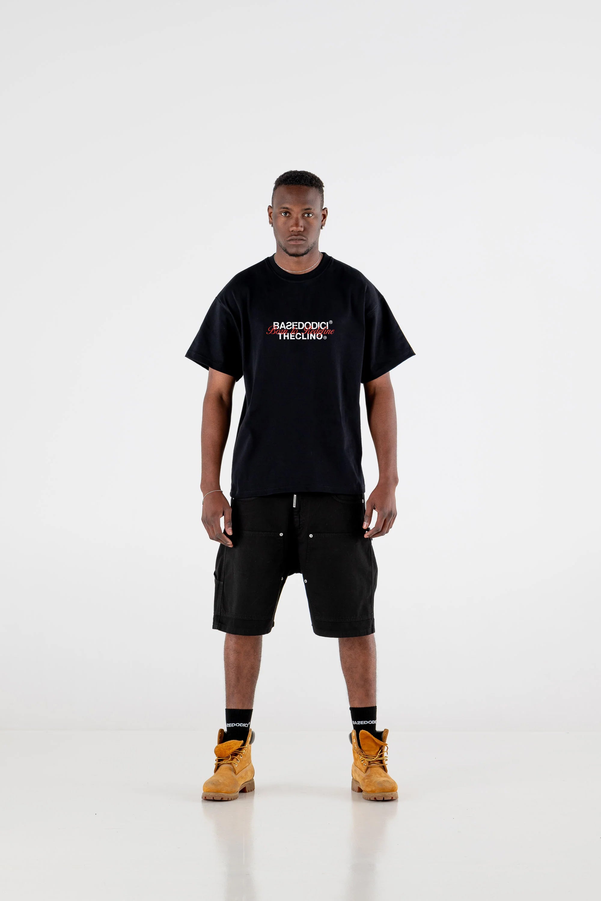 Boxy T-Shirt “THECLINOXBASEDODICI” Logos Black