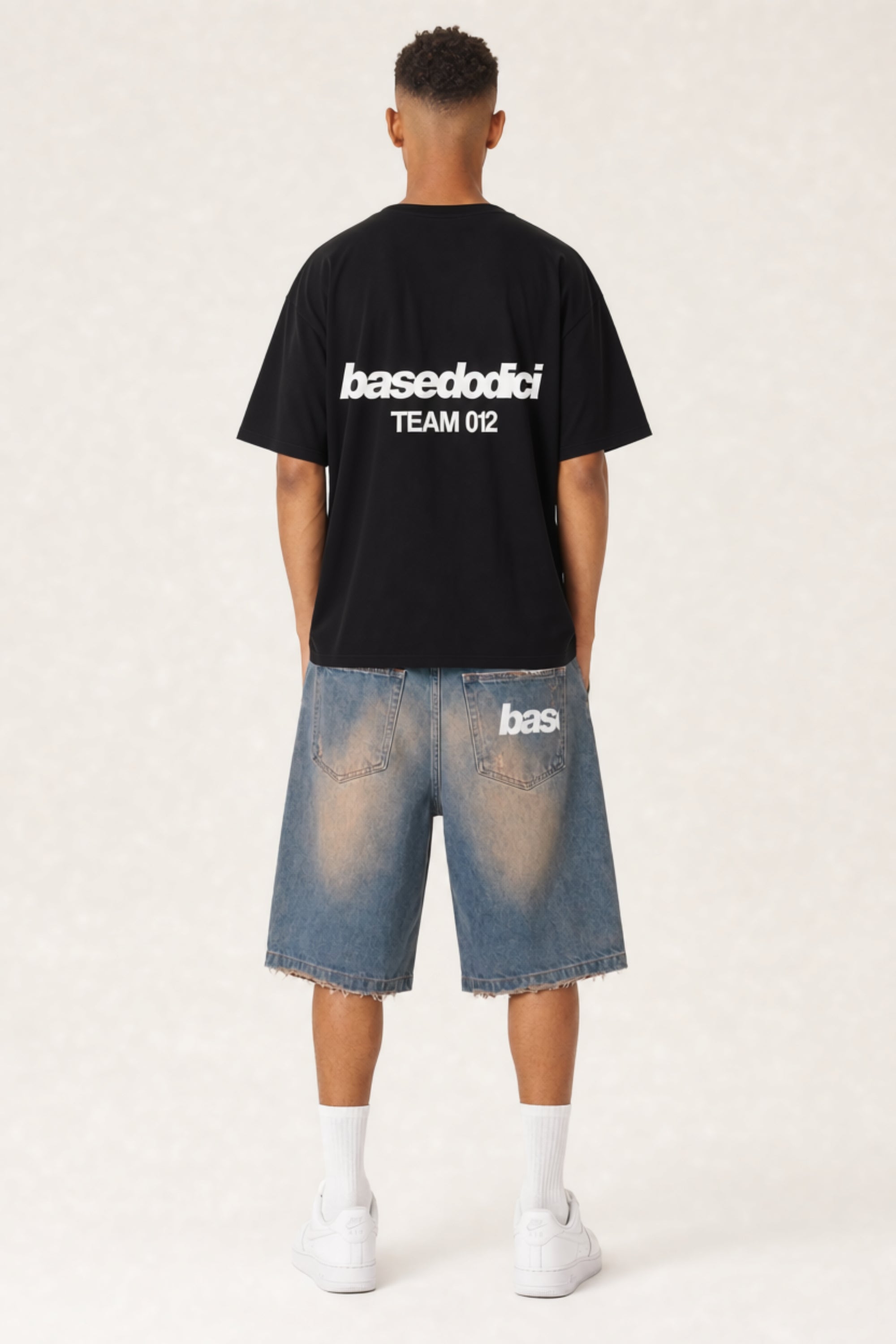 "THEICON" Team012 Black T-Shirt