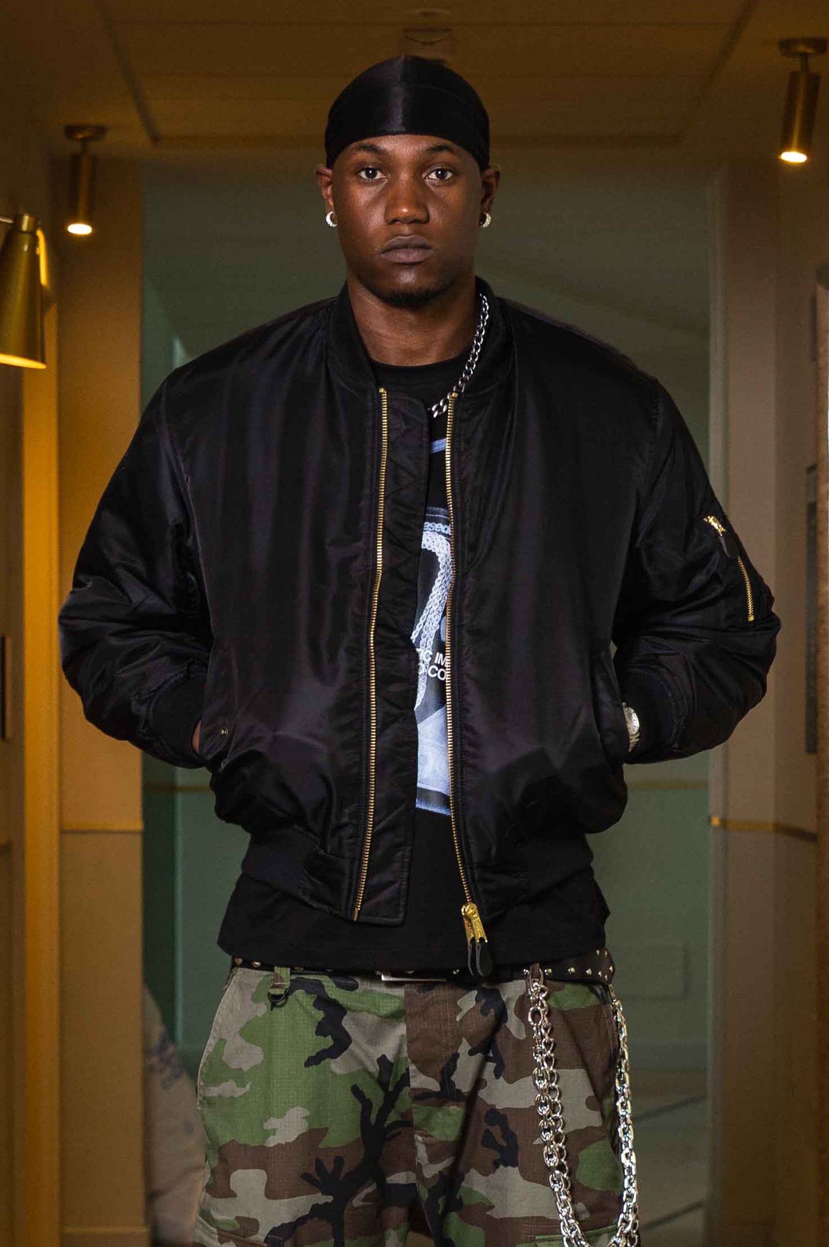 "WORLD TOUR" Bomber Black look