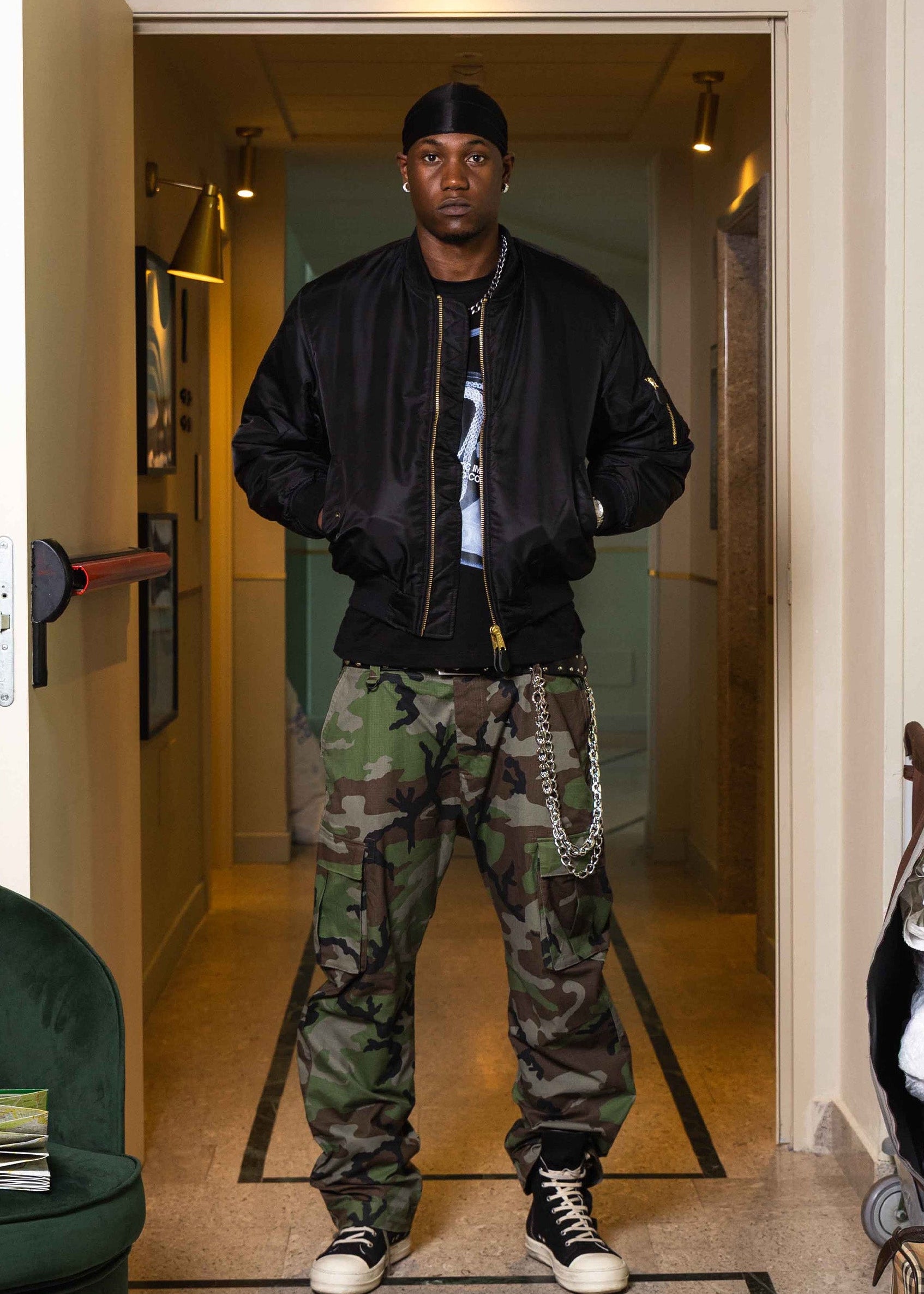 BOMBER_JACKET_WORLD_TOUR_BLACK_14OCT25_0005_12c.jpg
