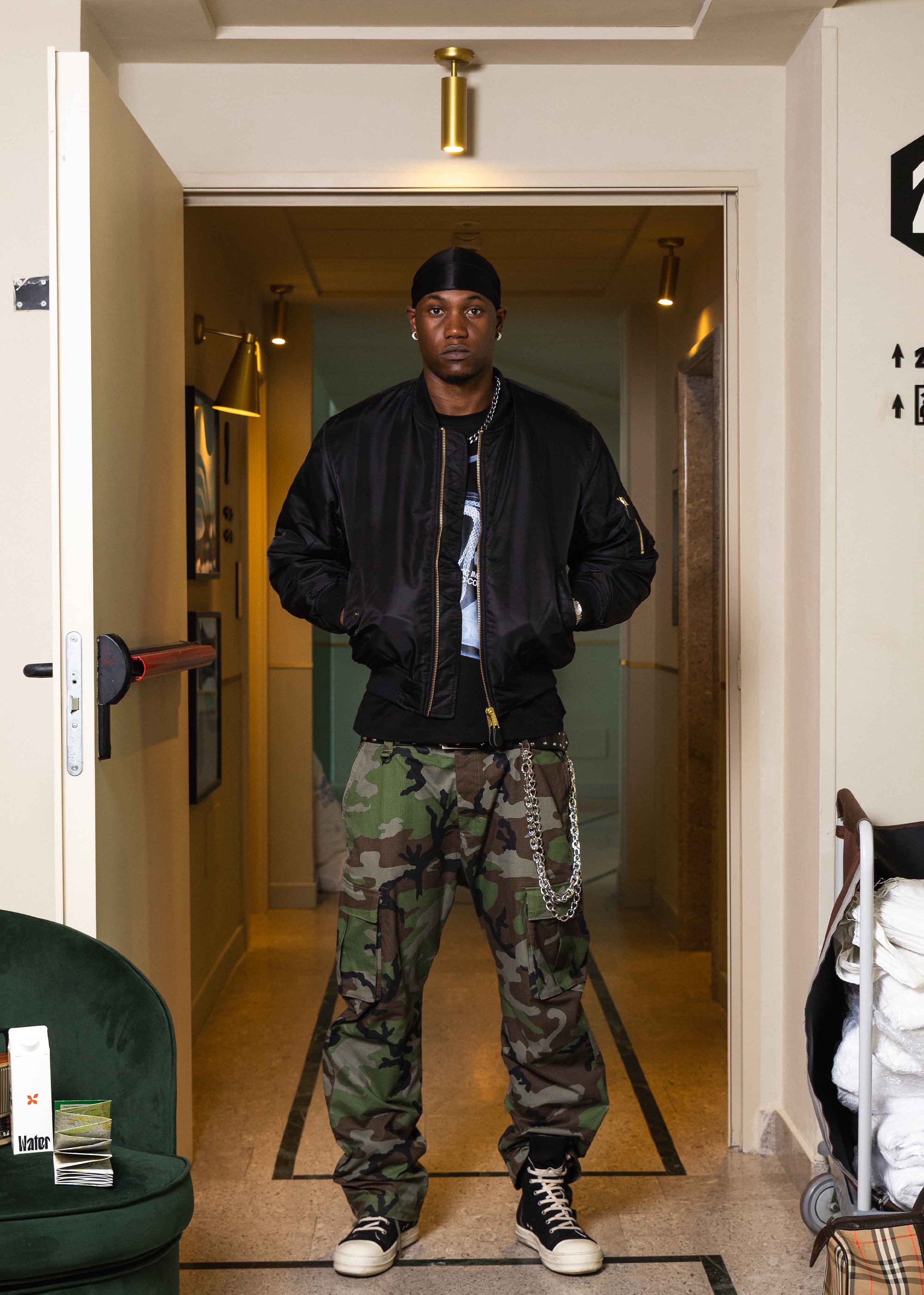 BOMBER_JACKET_WORLD_TOUR_BLACK_14OCT25_0005_12c.jpg