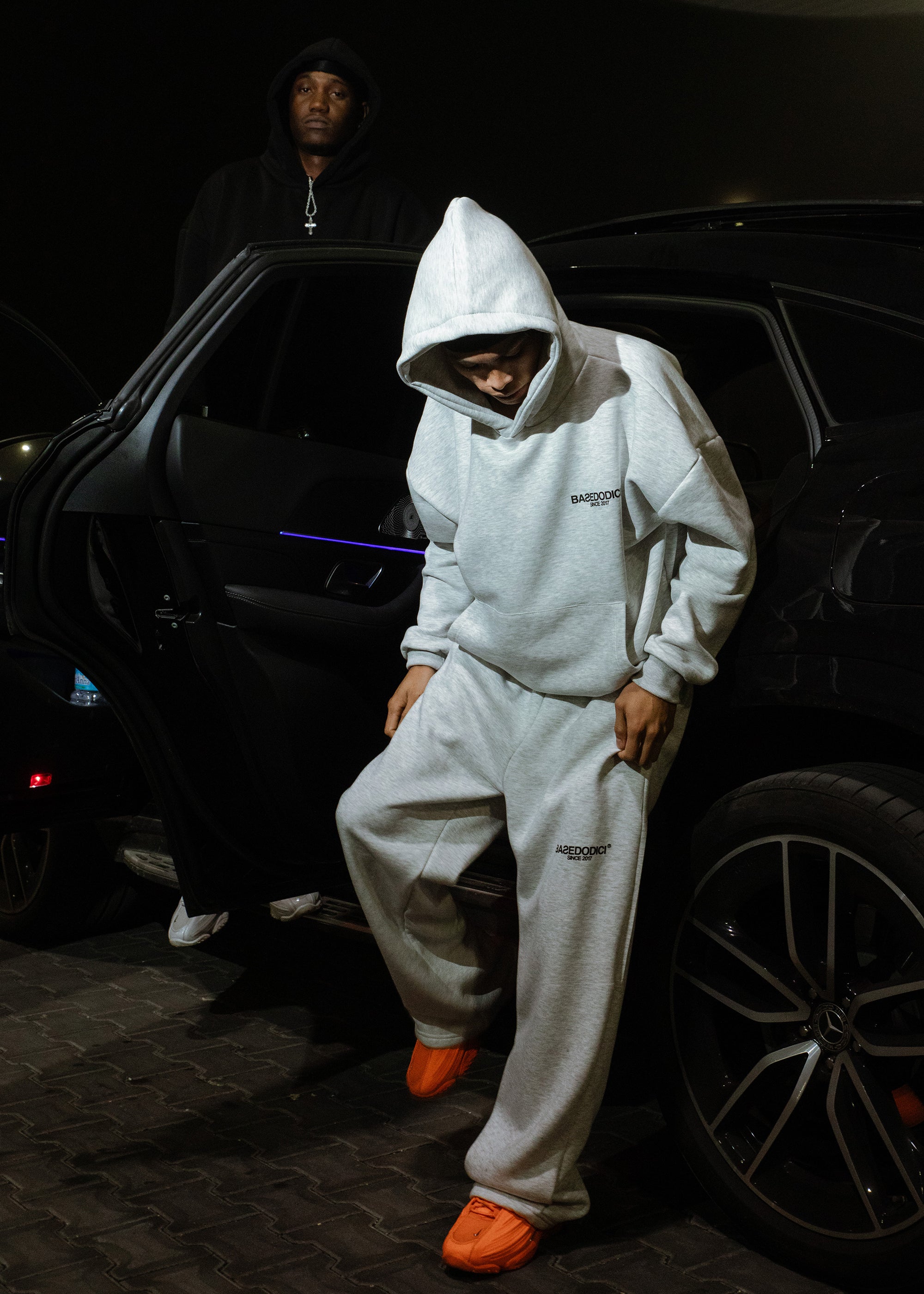 COMFY_GREY_FRONT_02.jpg