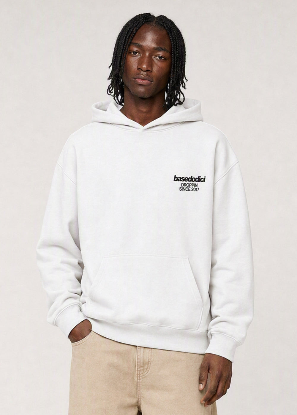 CROP_INDOSSATO-FRONT_HoodieVIRALEDITTUSIBELLBELLWhite-Black_Marcus.jpg