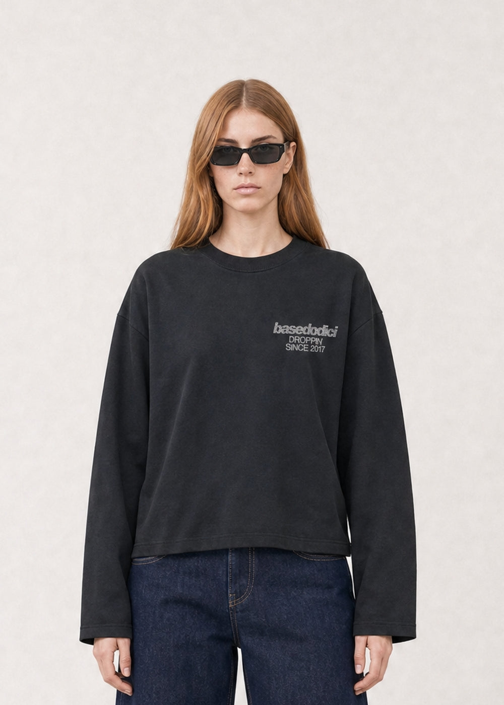 CROP_INDOSSATO-FRONT_LongsleeveVIRALEDITTUSIBELLBELLBlack-Glitter_Alessandra.jpg