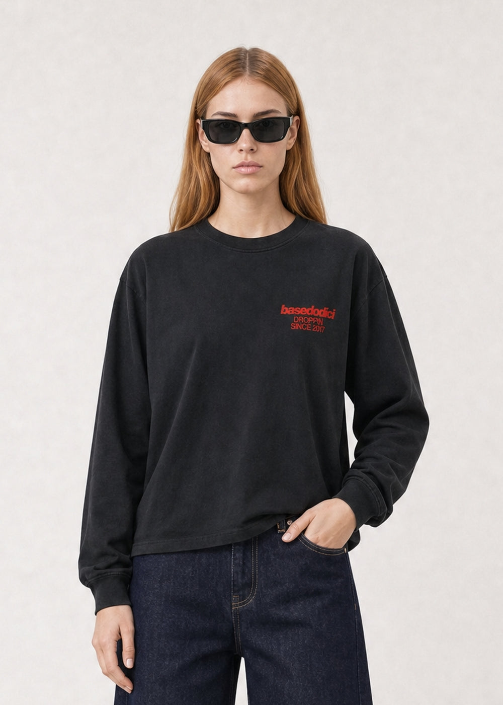 CROP_INDOSSATO-FRONT_LongsleeveVIRALEDITTUSIBELLBELLBlack-Red_Alessandra.jpg