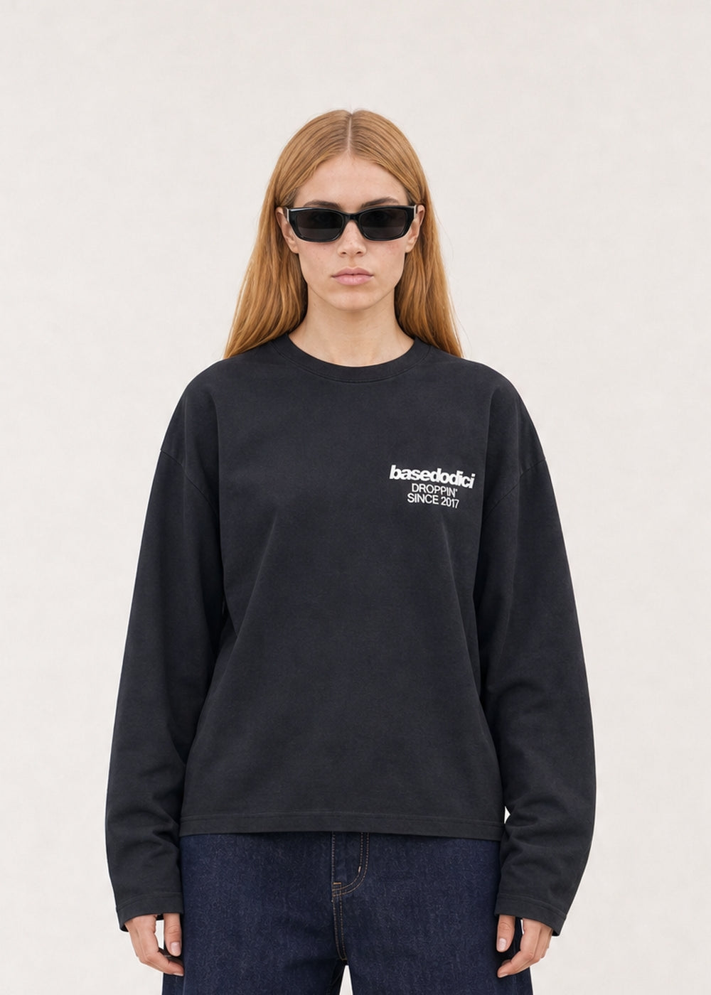 CROP_INDOSSATO-FRONT_LongsleeveVIRALEDITTUSIBELLBELLBlack-White_Alessandra.jpg