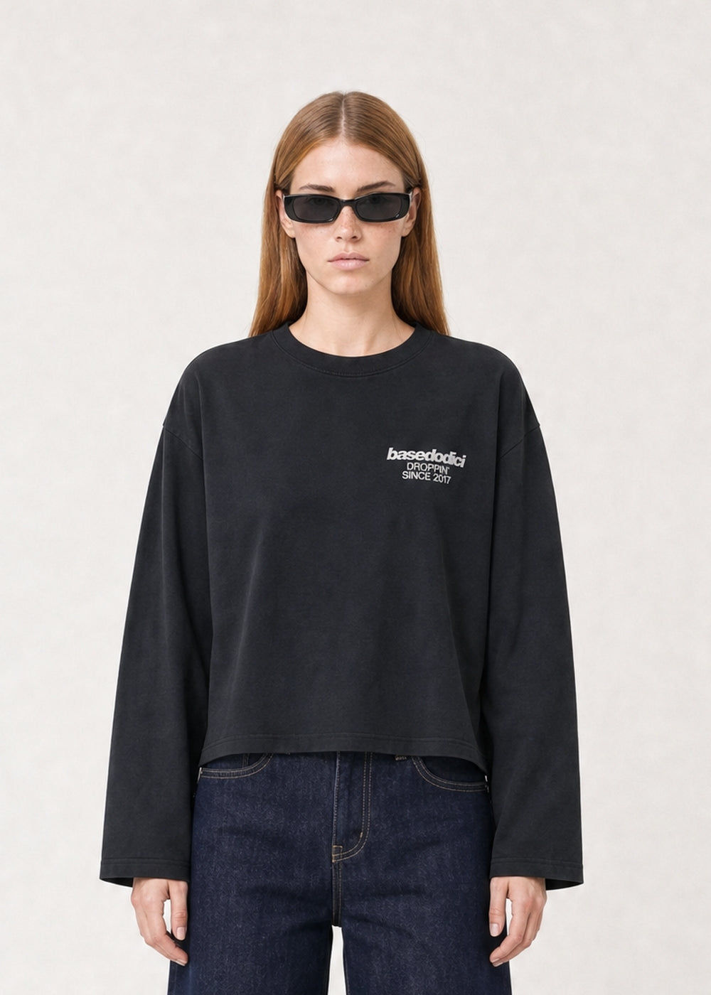 CROP_INDOSSATO-FRONT_LongsleeveVIRALEDITTiAmoVenerdiBlack-Grillz_Alessandra.jpg