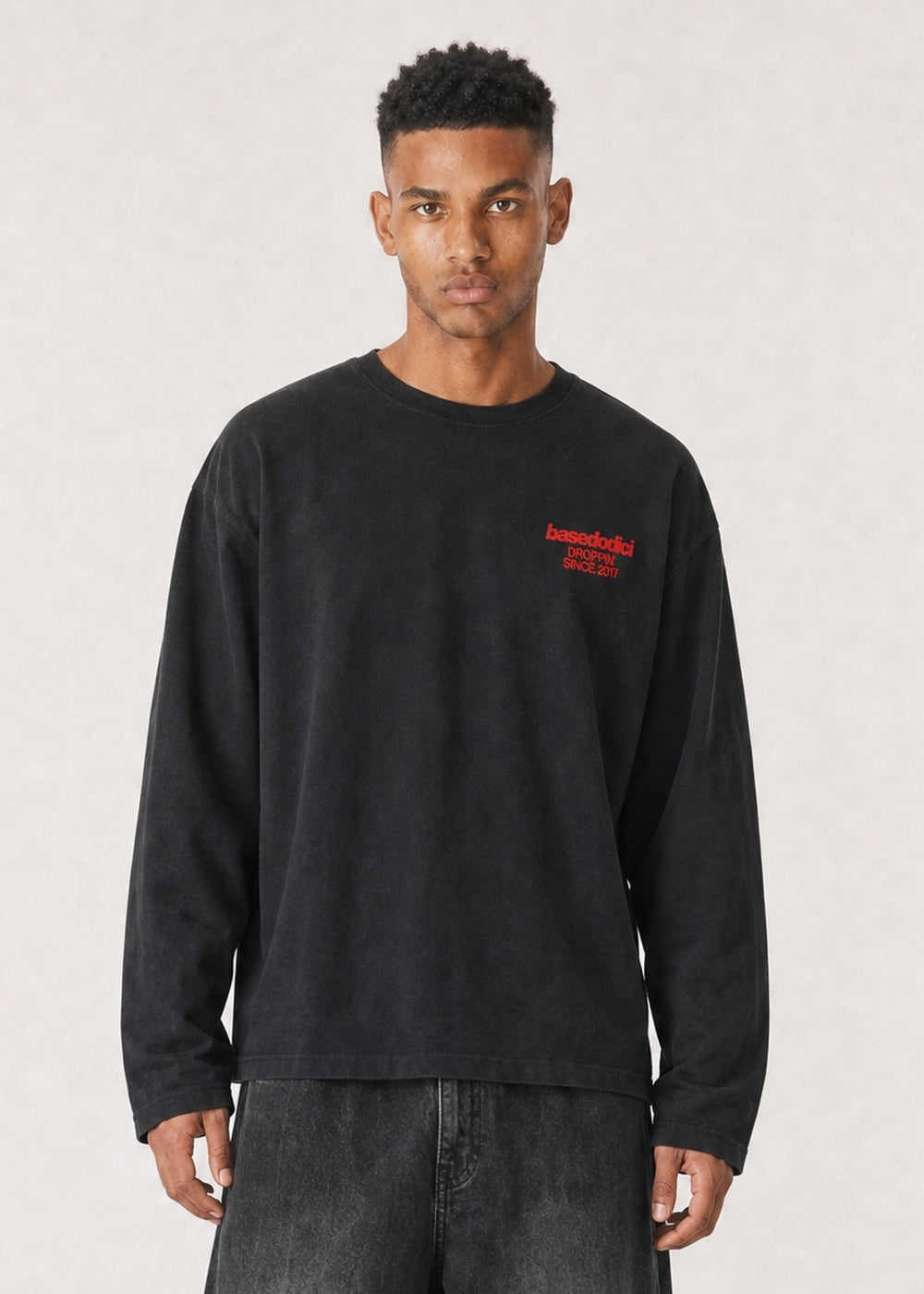 CROP_INDOSSATO-FRONT_Longsleeve_VIRAL_EDIT_TiAmoVenerdi_Black-Red_Ronaldo.jpg