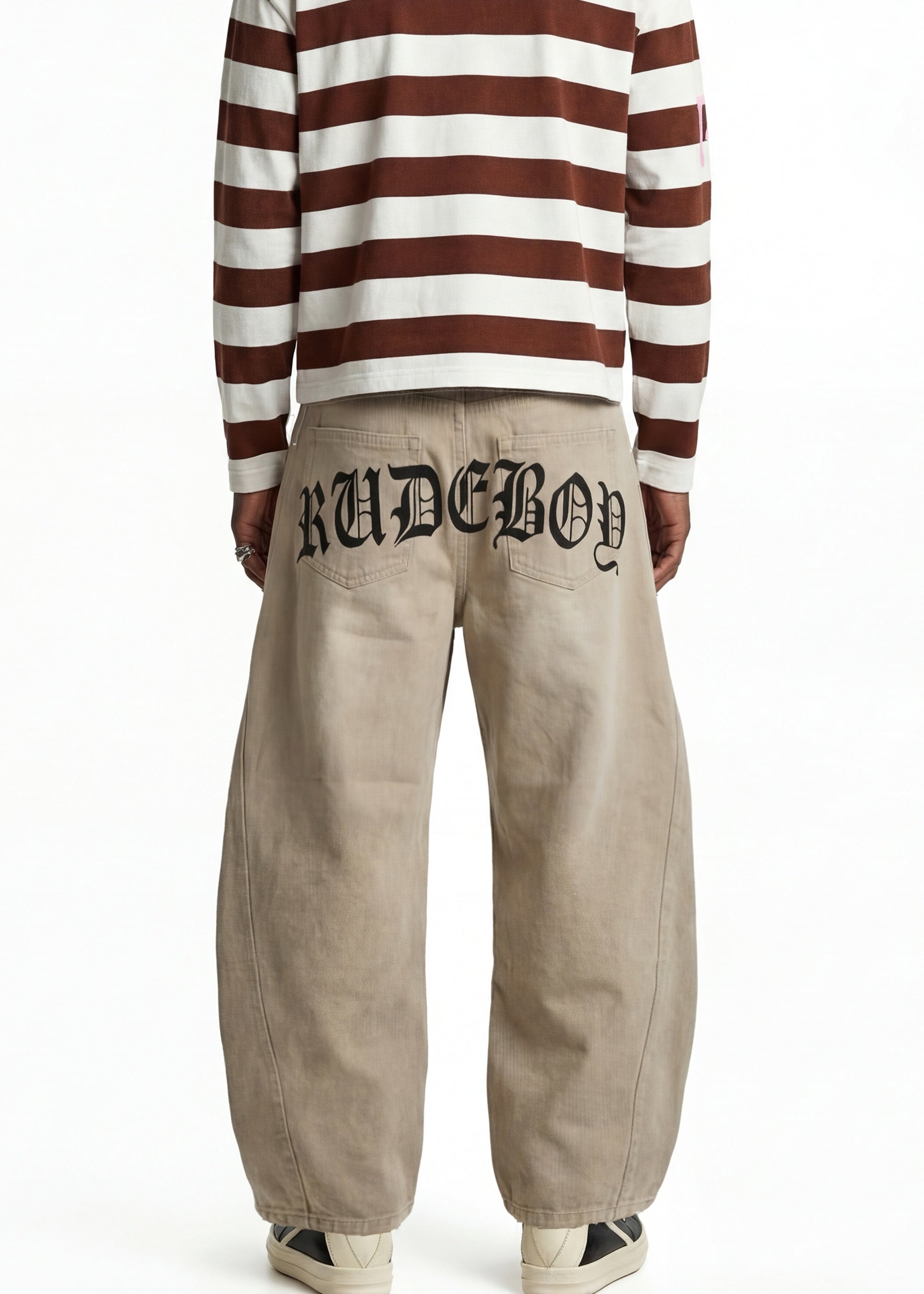 CROP_INDOSSATO_0002_PoloLongsleeve_FORDREAMERS_RudeboyStripeBrown3_af4feda7-cc2c-4ba6-a661-a9f6623323eb.jpg