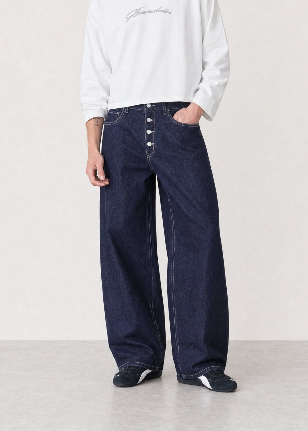 CROP_INDOSSATO_FRONT_a04a94a3-9ff8-4bb4-8cbb-f245255148bc.jpg