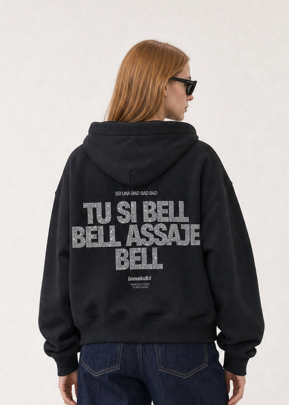 CROP_INDOSSATO_HoodieVIRALEDITTUSIBELLBELLBlack-Grillz_Alessandra.jpg