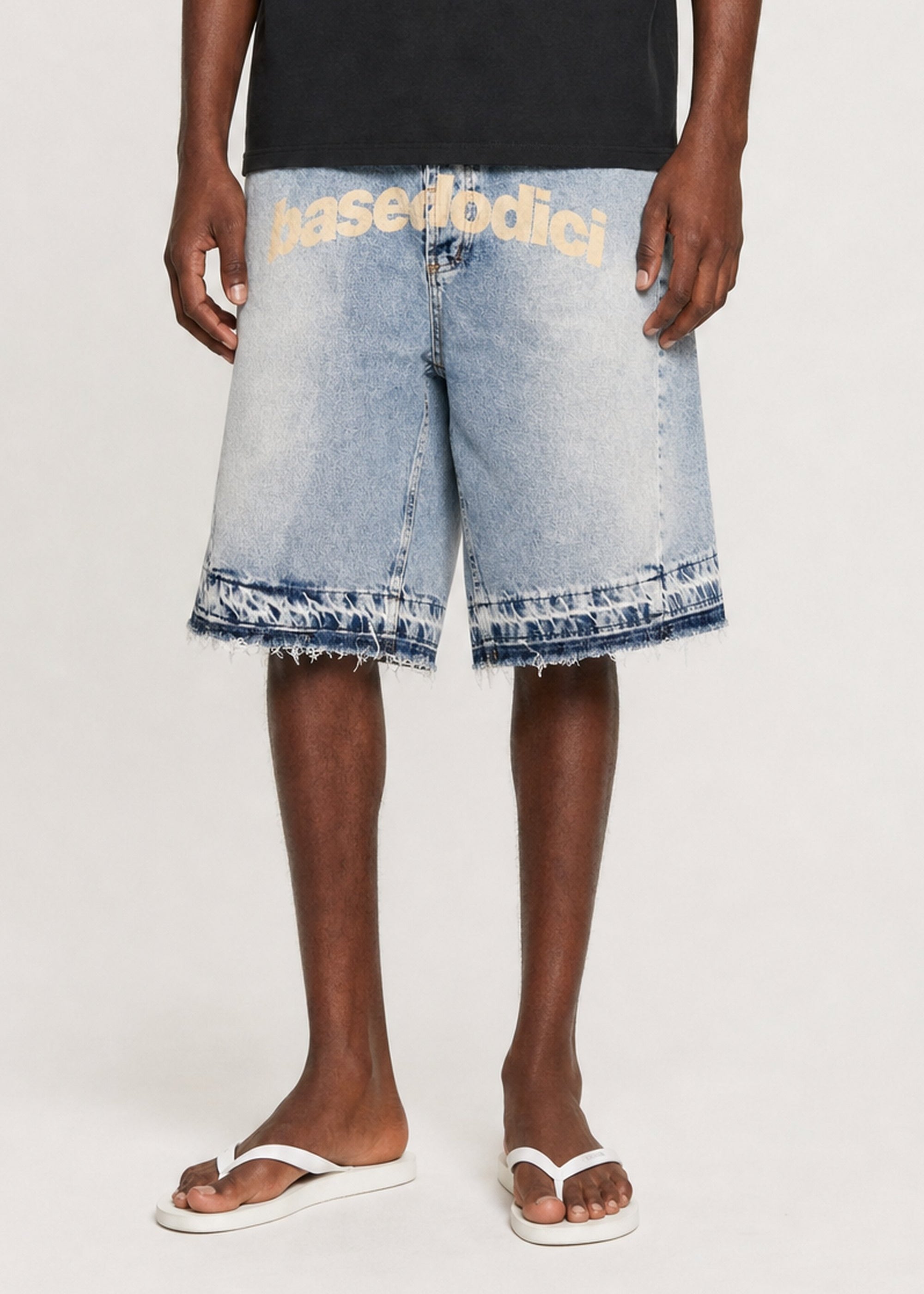 CROP_INDOSSATO_front1.jpg