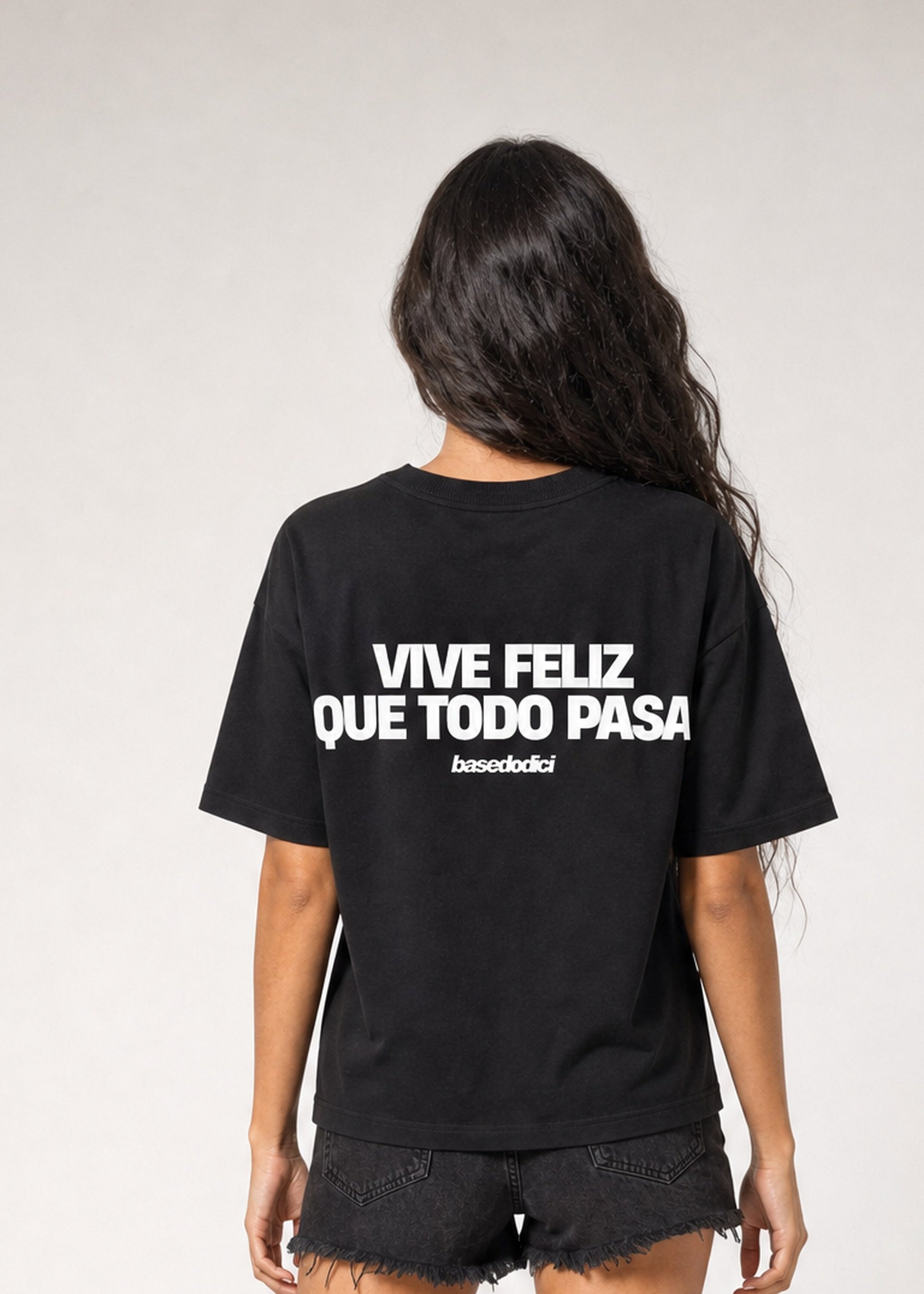 CROP_feliz-back1-nera-paula.jpg