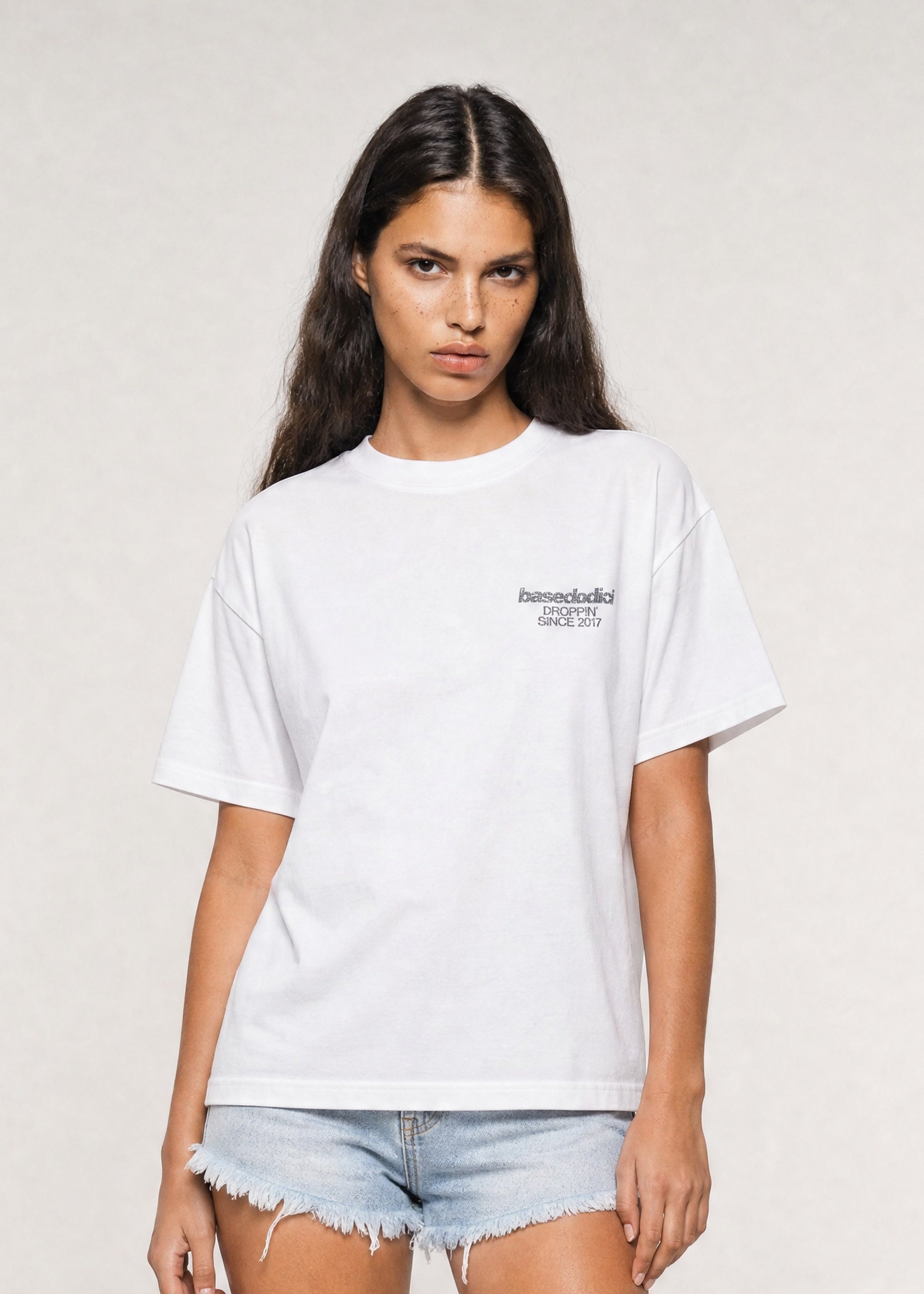 CROP_front-paula-b5-bianca-silver_fedf386c-4d1b-42ff-8651-01c5637e3022.jpg