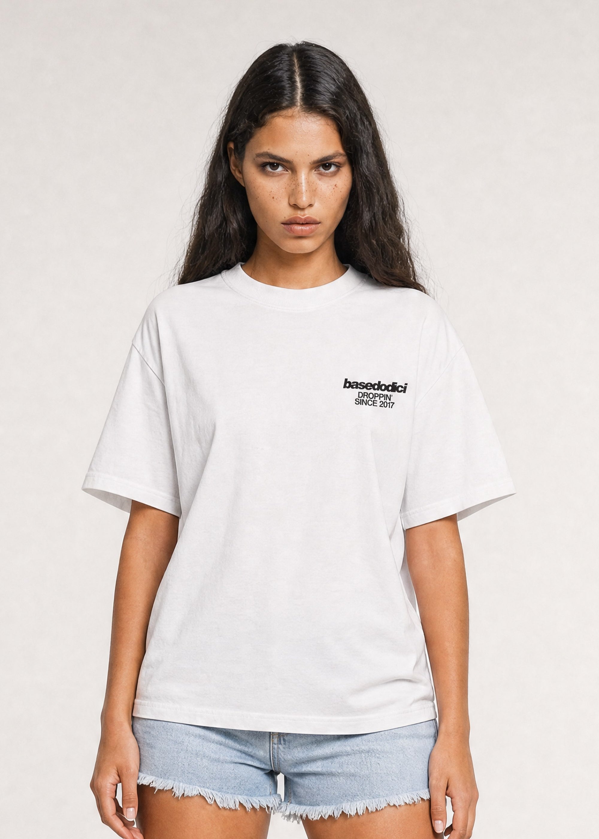 CROP_front-paula-b6-bianca-black.jpg