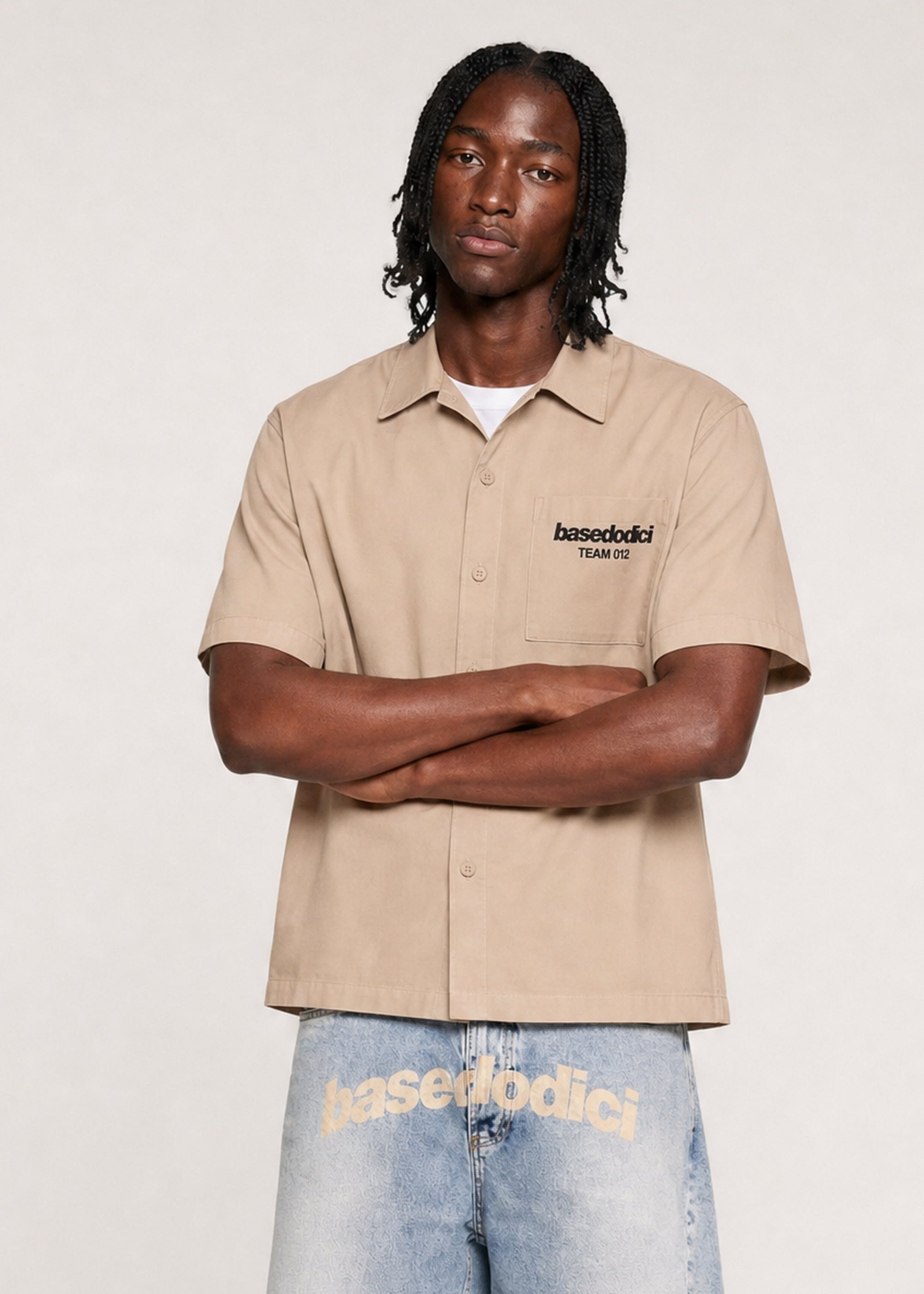 CROP_indossato-front-abbottonata.jpg