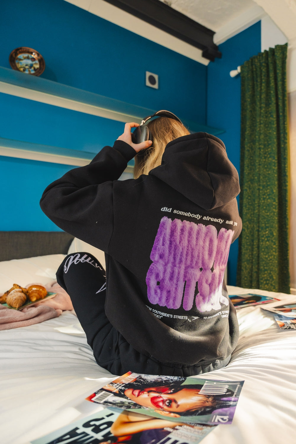 Hoodie "AMMO" CHI'T'SAP Black/FurryPink