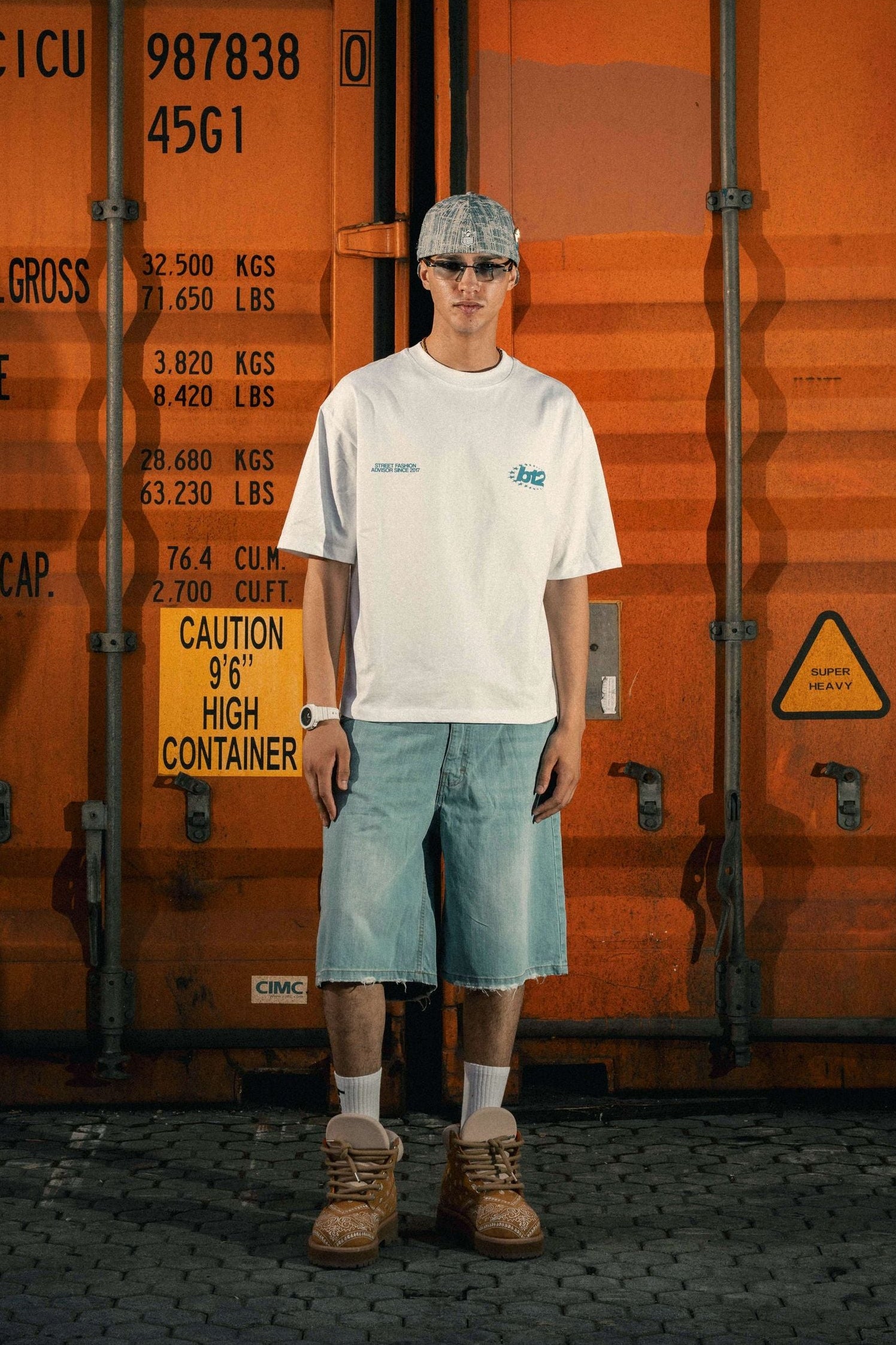 Look "LAST DELIVERY" BackLogos White Light Blue