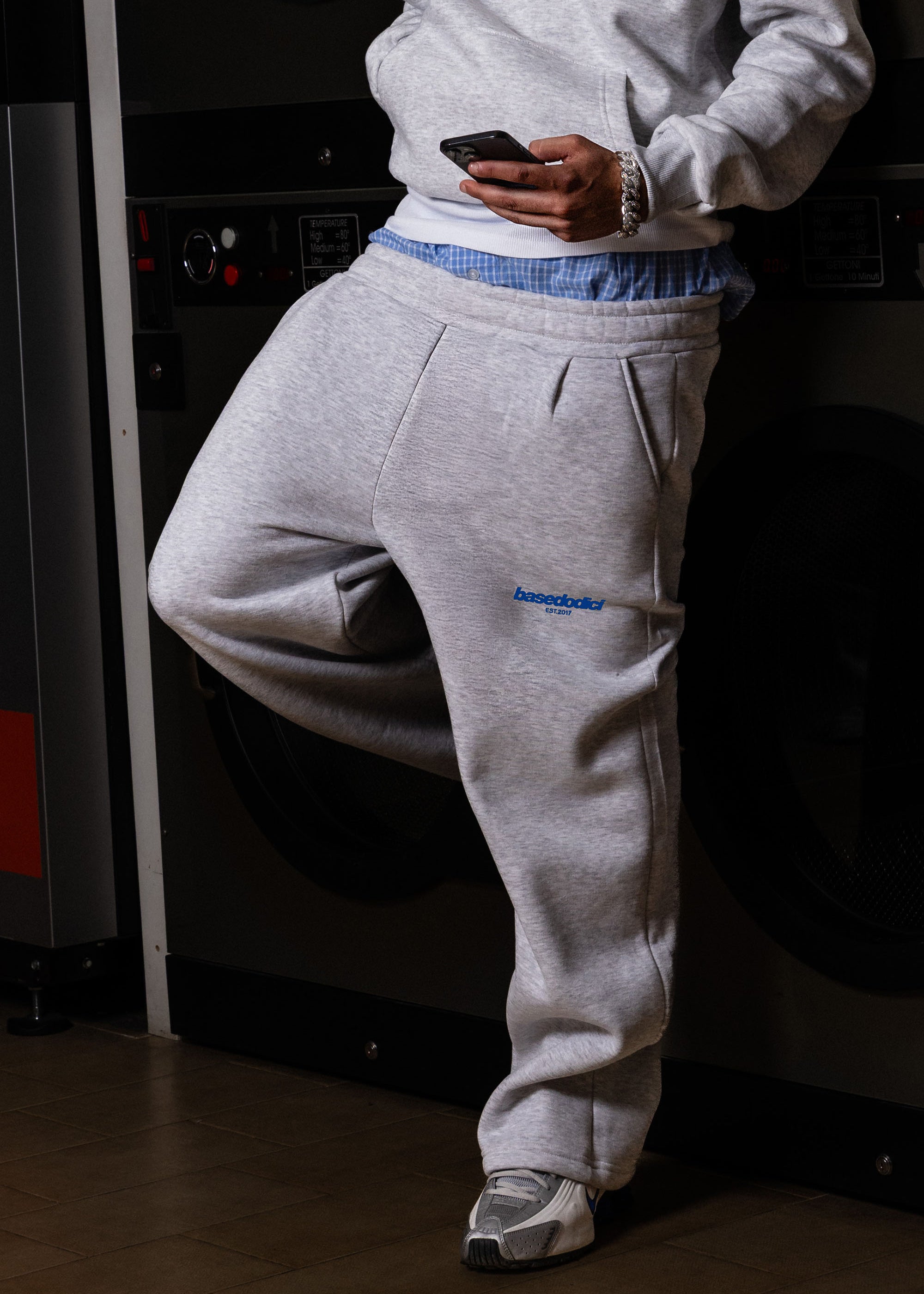 FLEECE_COMFY_FRONTLOGOASHGREY_BLUE_0003_8copy.jpg