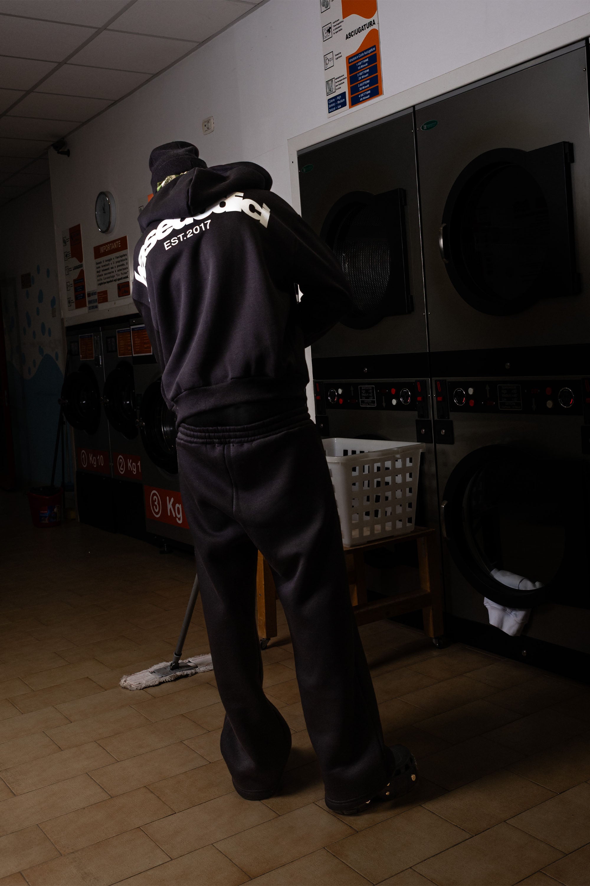 Full Zip “COMFY” Back Logo Black/White