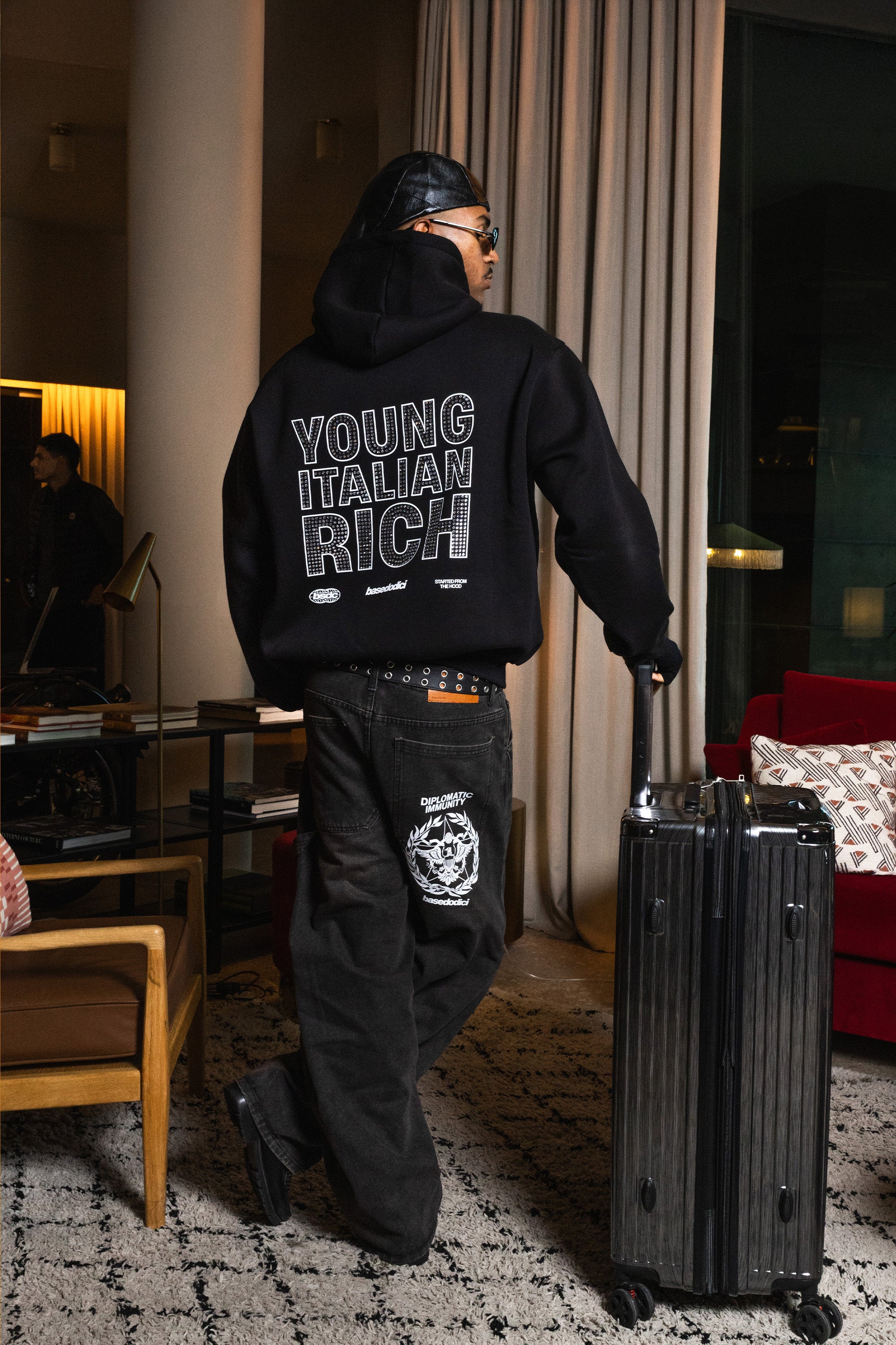 Hoodie "WORLD TOUR" Italian Rich Black/Strass