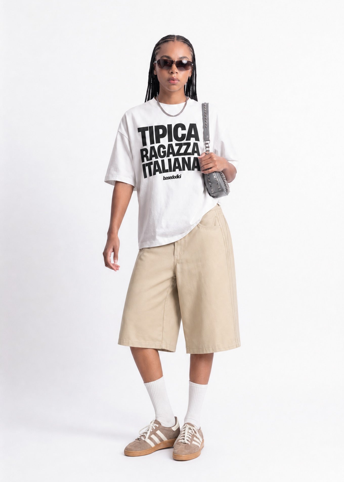 INDOSSATO-DONNA_T-Shirt_COPY_PASTE_RagazzaItaliana_White-Black.jpg
