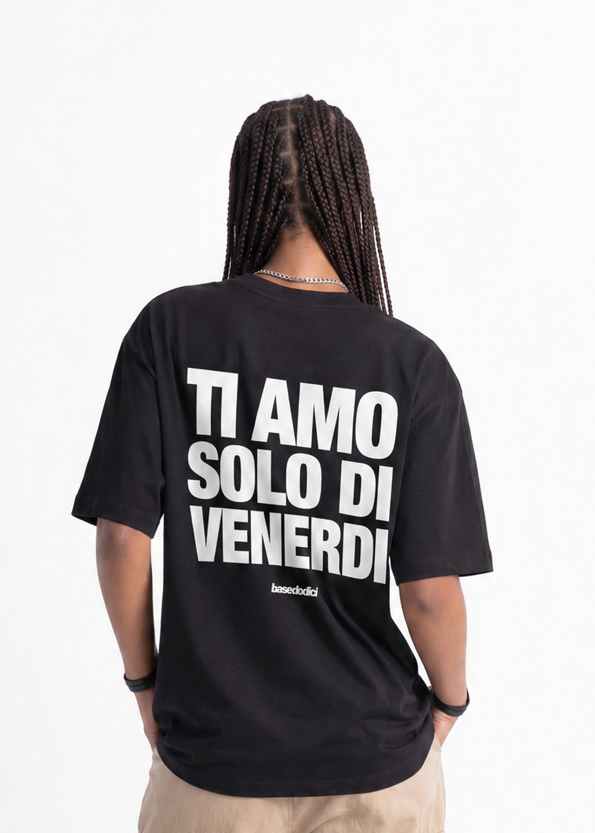 INDOSSATOCROP-DONNAT-ShirtCOPY_PASTETiAmoVenerdiBlack-White1.jpg
