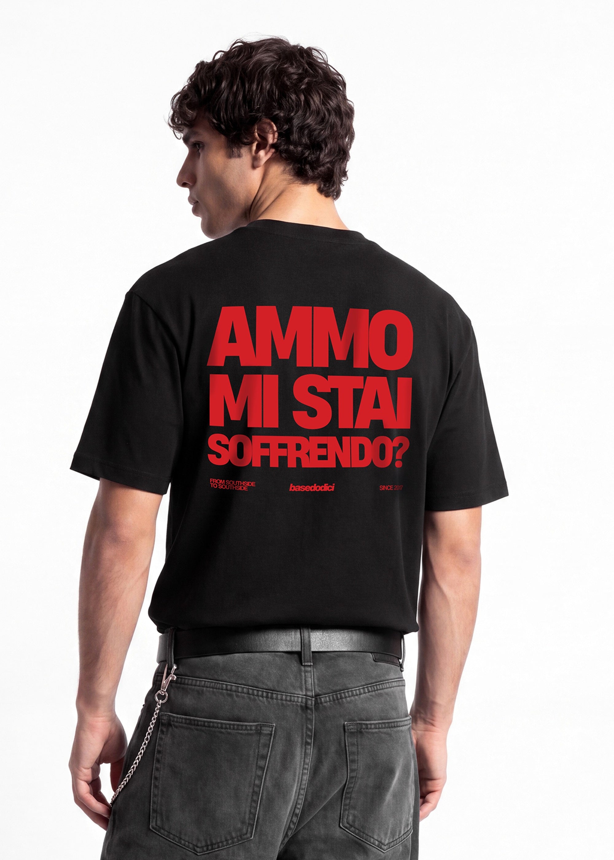 INDOSSATOCROP-UOMOT-ShirtCOPY_PASTEMiStaiSoffrendoBlack-Red1.jpg