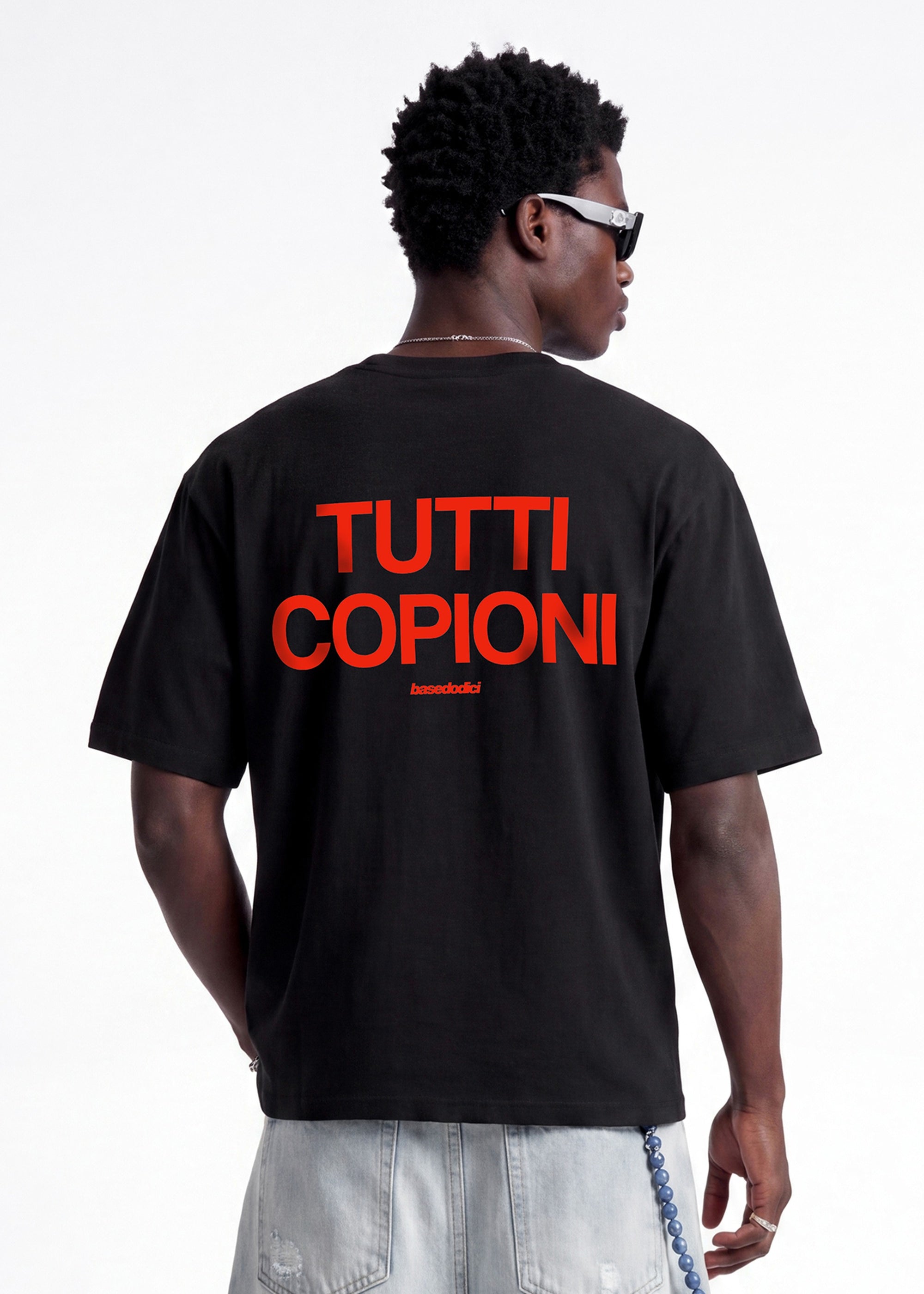 INDOSSATOCROP-UOMOT-ShirtCOPY_PASTETuttiCopioniBlack-Red1.jpg