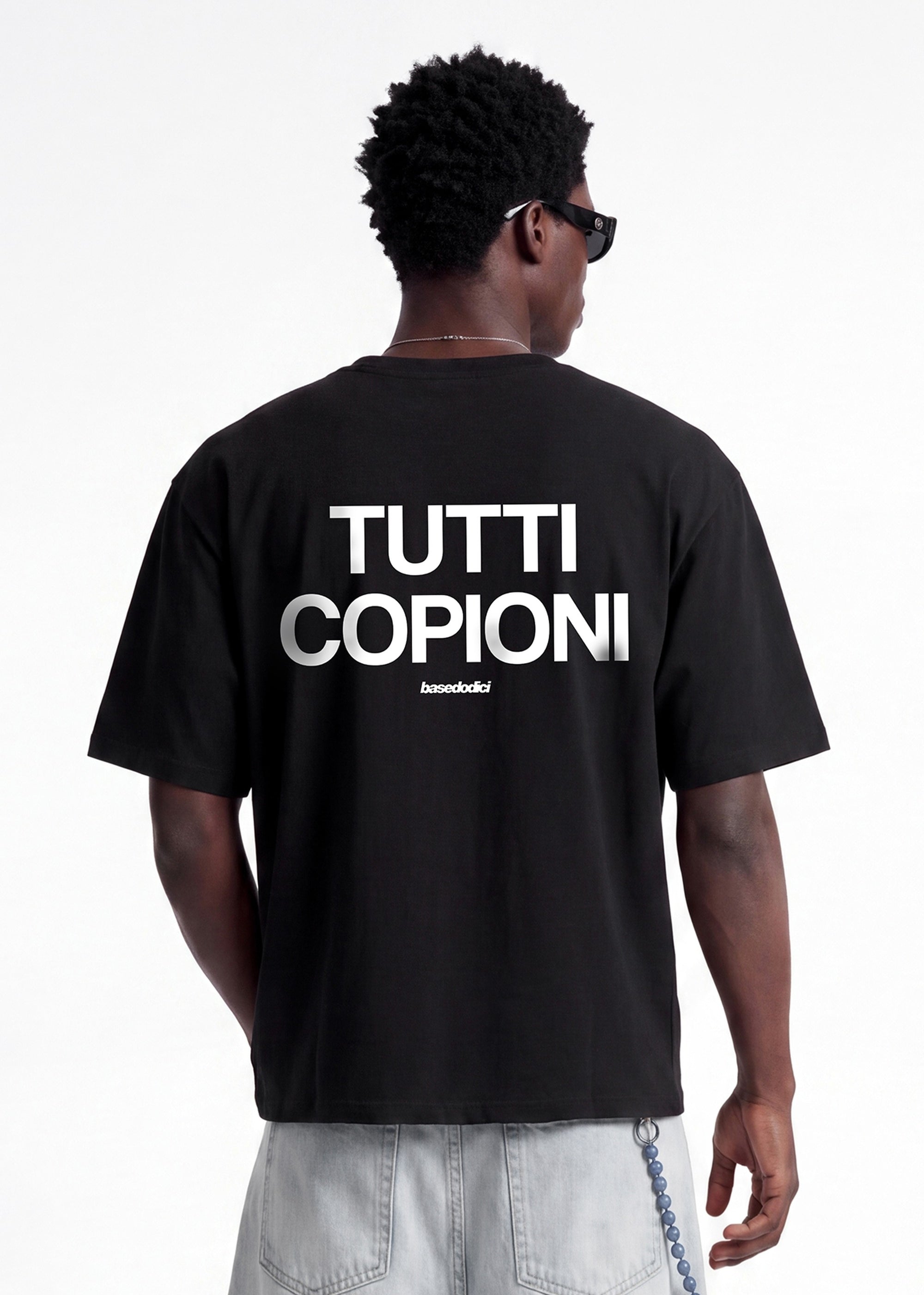 INDOSSATOCROP-UOMOT-ShirtCOPY_PASTETuttiCopioniBlack-White1.jpg