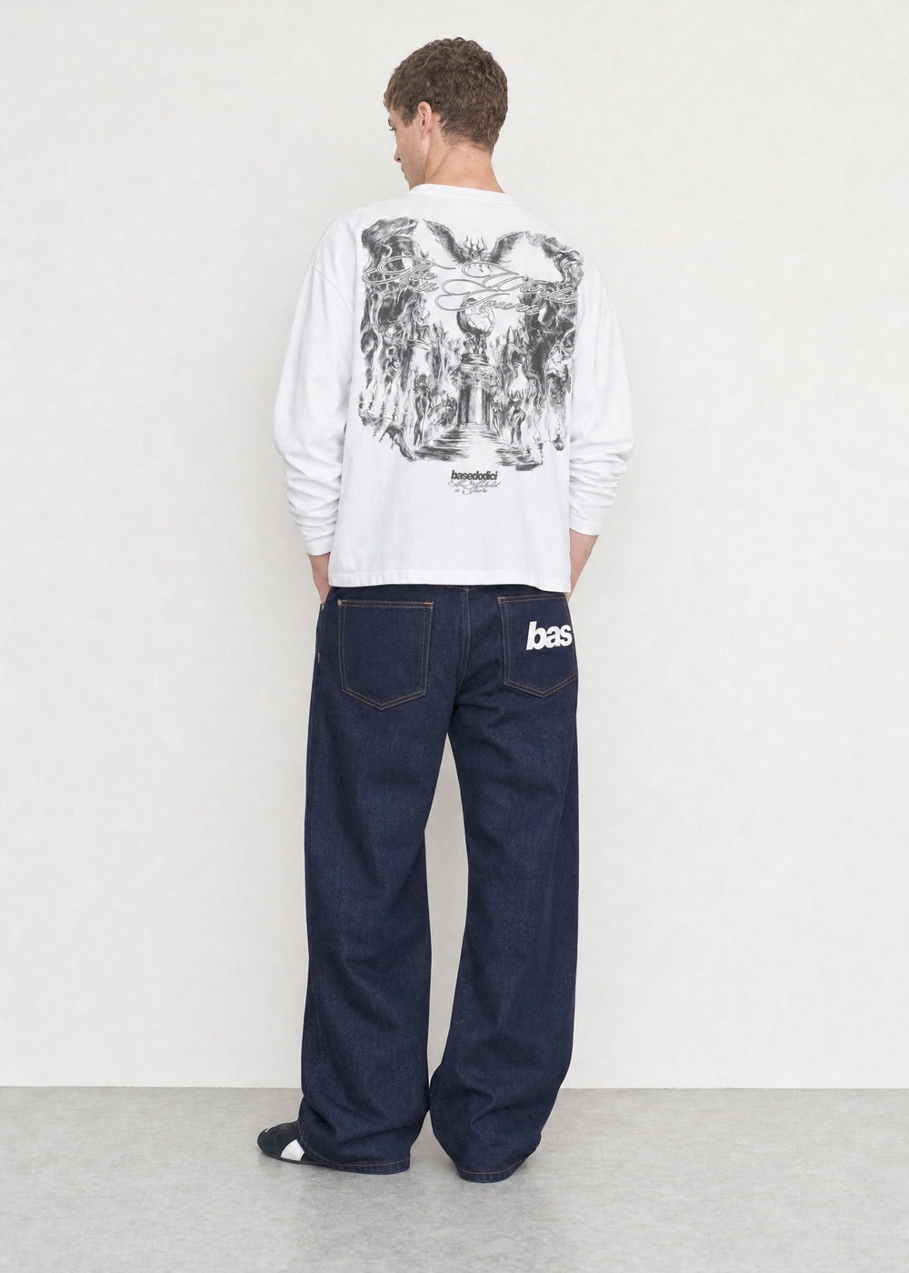 INDOSSATO_outfit2_nuovo_back.jpg